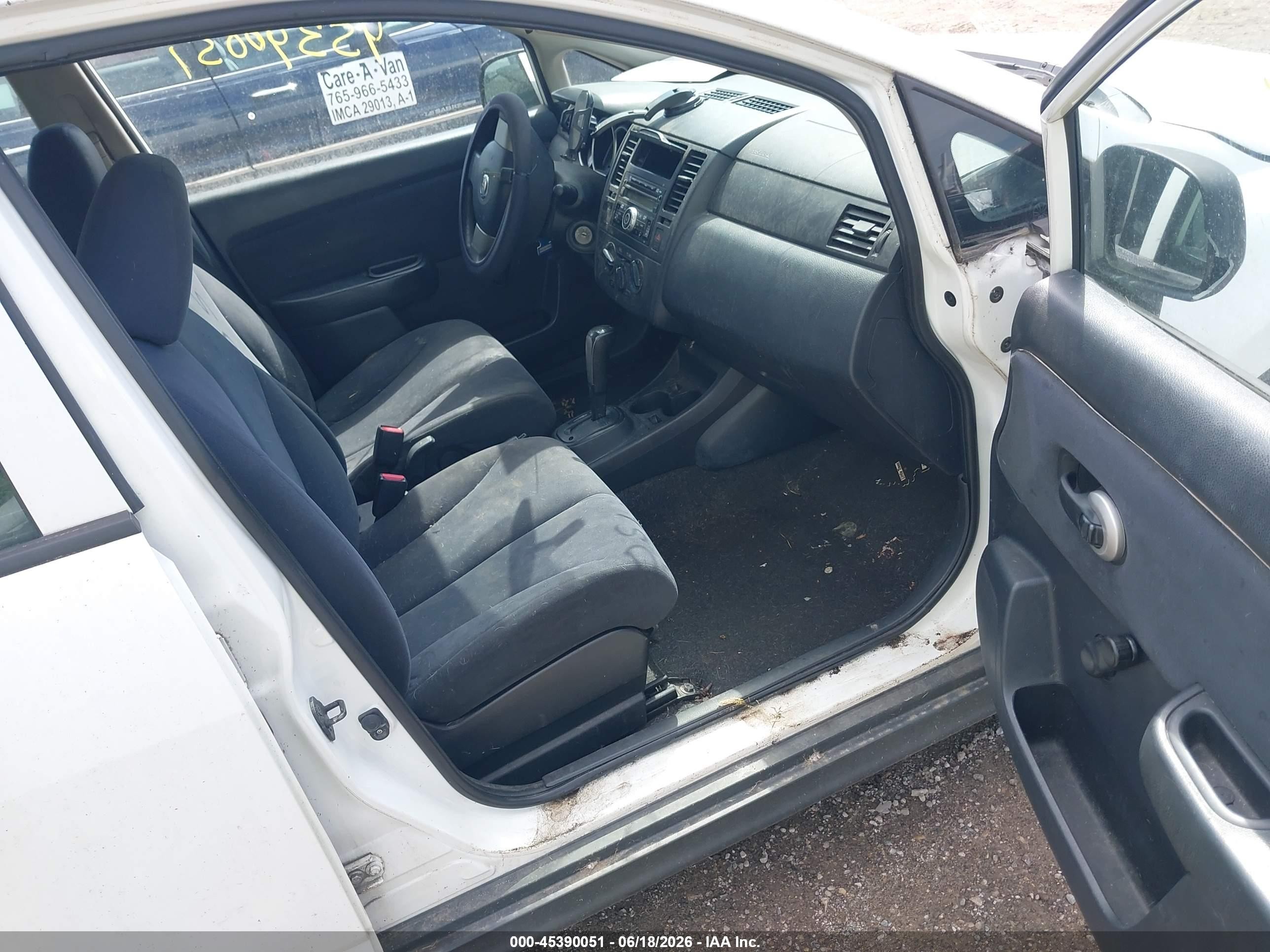 2011 Nissan Versa 1.6 White vin: 3N1CC1AP5BL412977