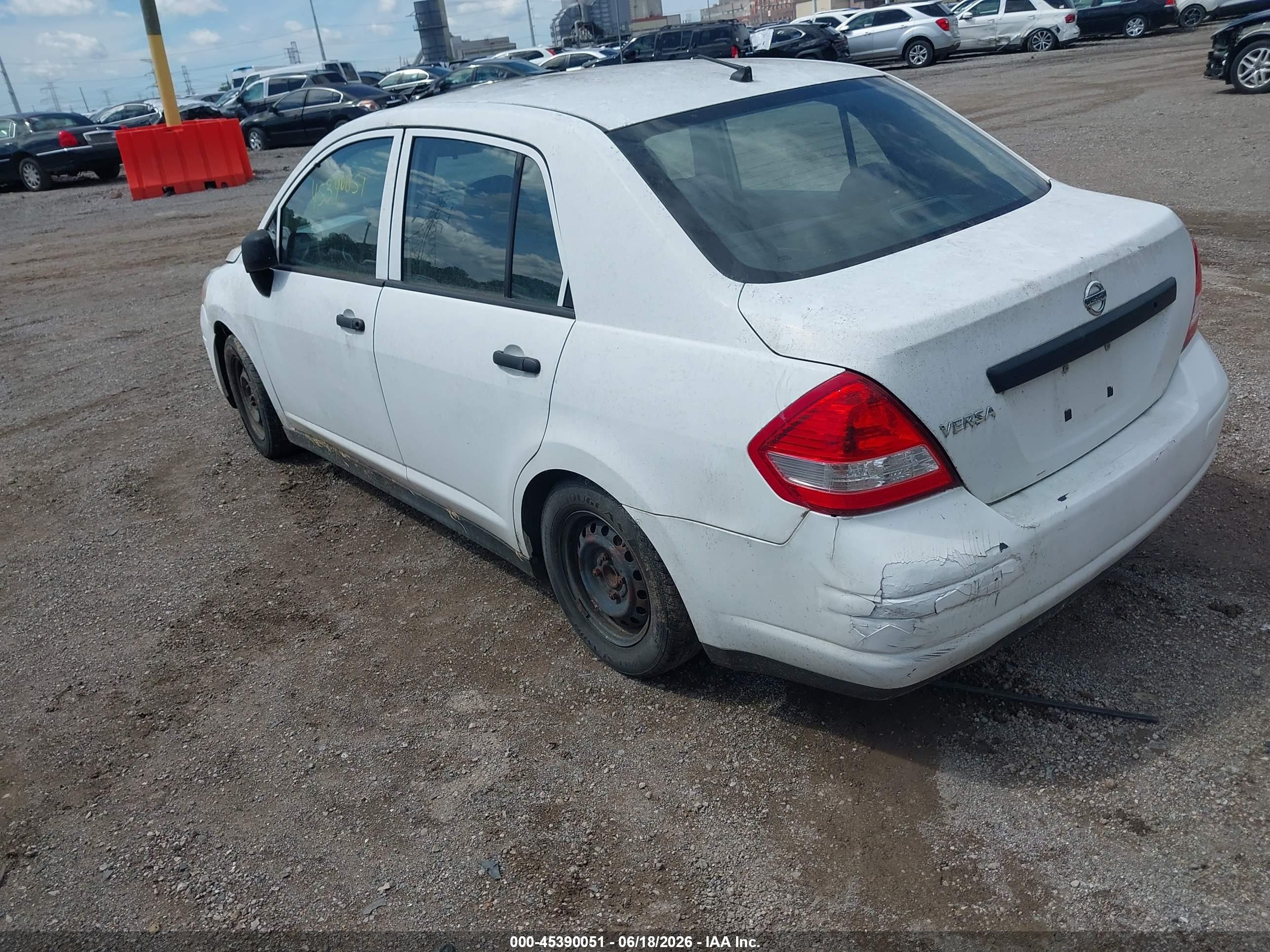 2011 Nissan Versa 1.6 White vin: 3N1CC1AP5BL412977