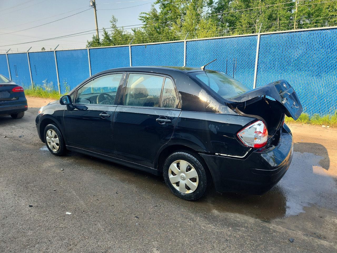 2011 Nissan Versa 1.6 Base Black vin: 3N1CC1AP7BL498115