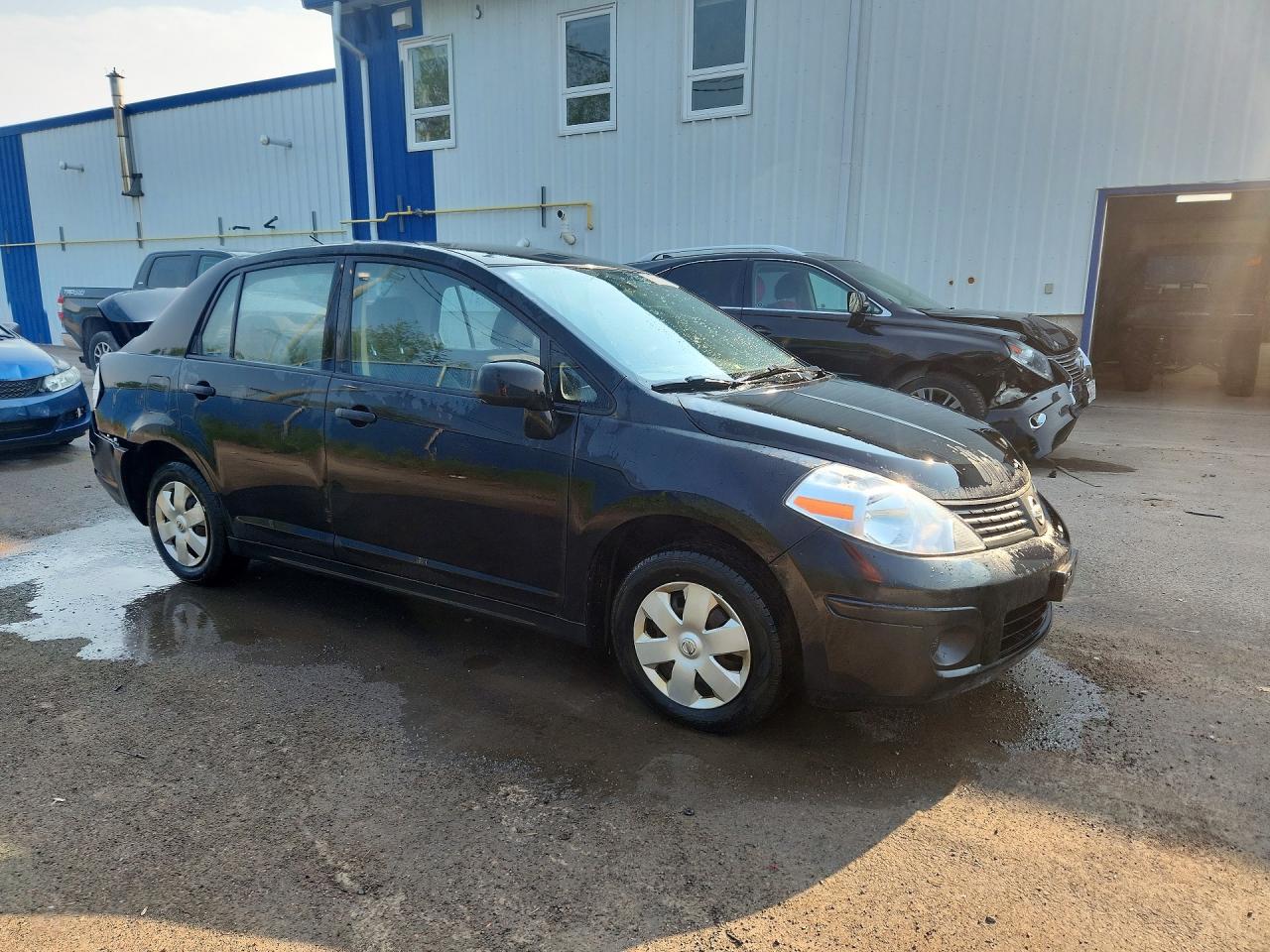 2011 Nissan Versa 1.6 Base Black vin: 3N1CC1AP7BL498115