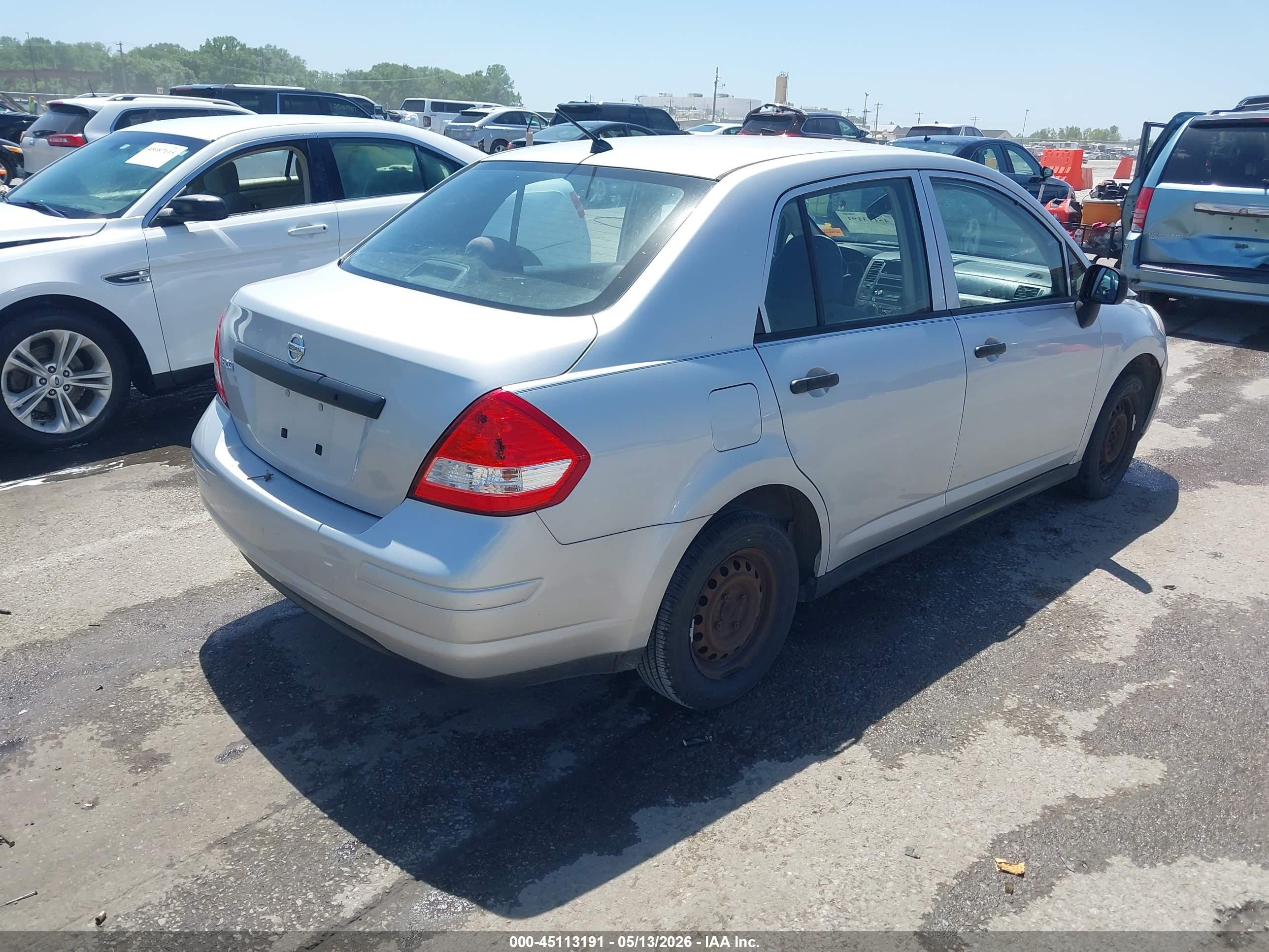 2010 Nissan Versa 1.6 Silver vin: 3N1CC1AP9AL418151