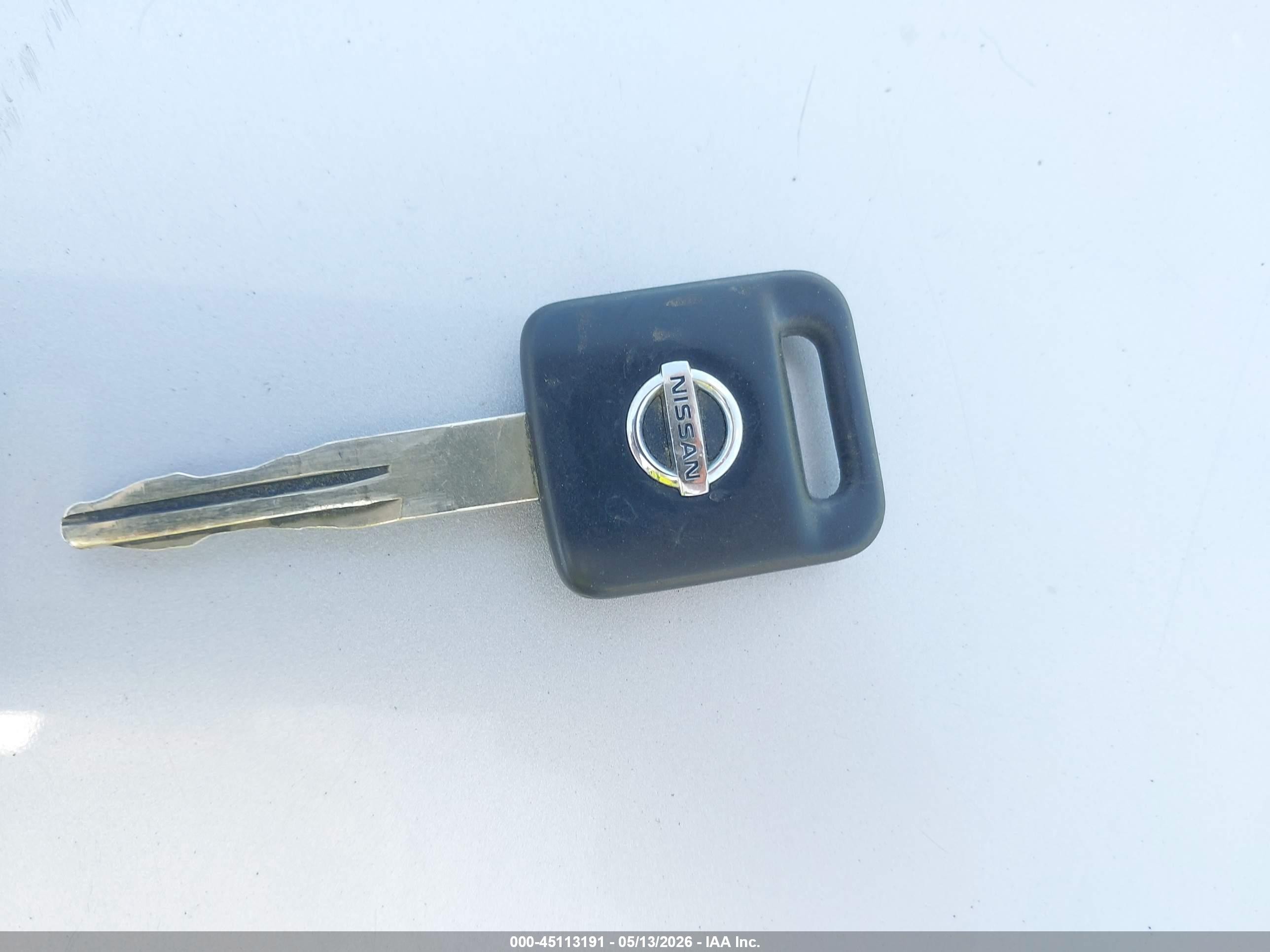 2010 Nissan Versa 1.6 Silver vin: 3N1CC1AP9AL418151
