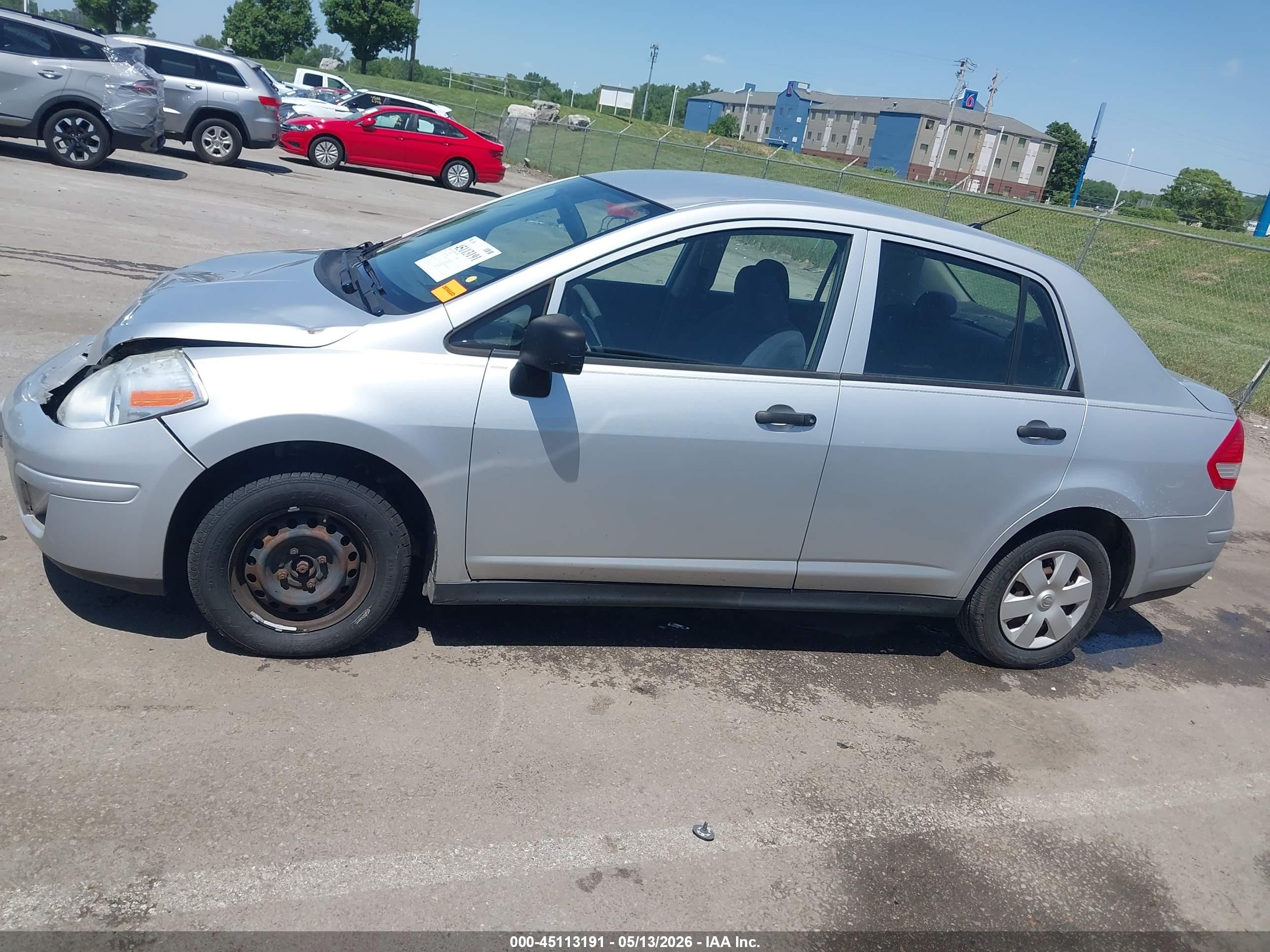2010 Nissan Versa 1.6 Silver vin: 3N1CC1AP9AL418151