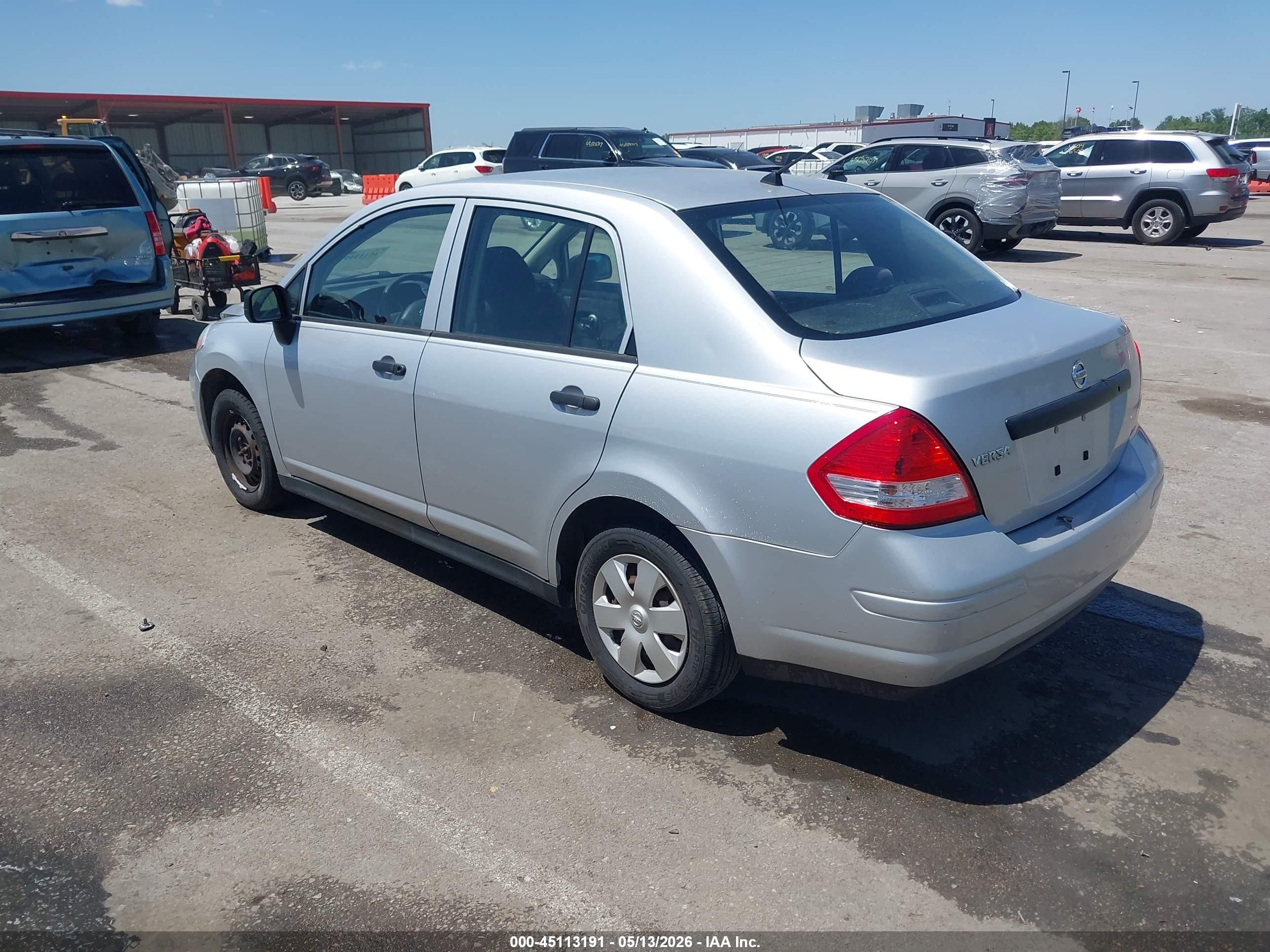 2010 Nissan Versa 1.6 Silver vin: 3N1CC1AP9AL418151