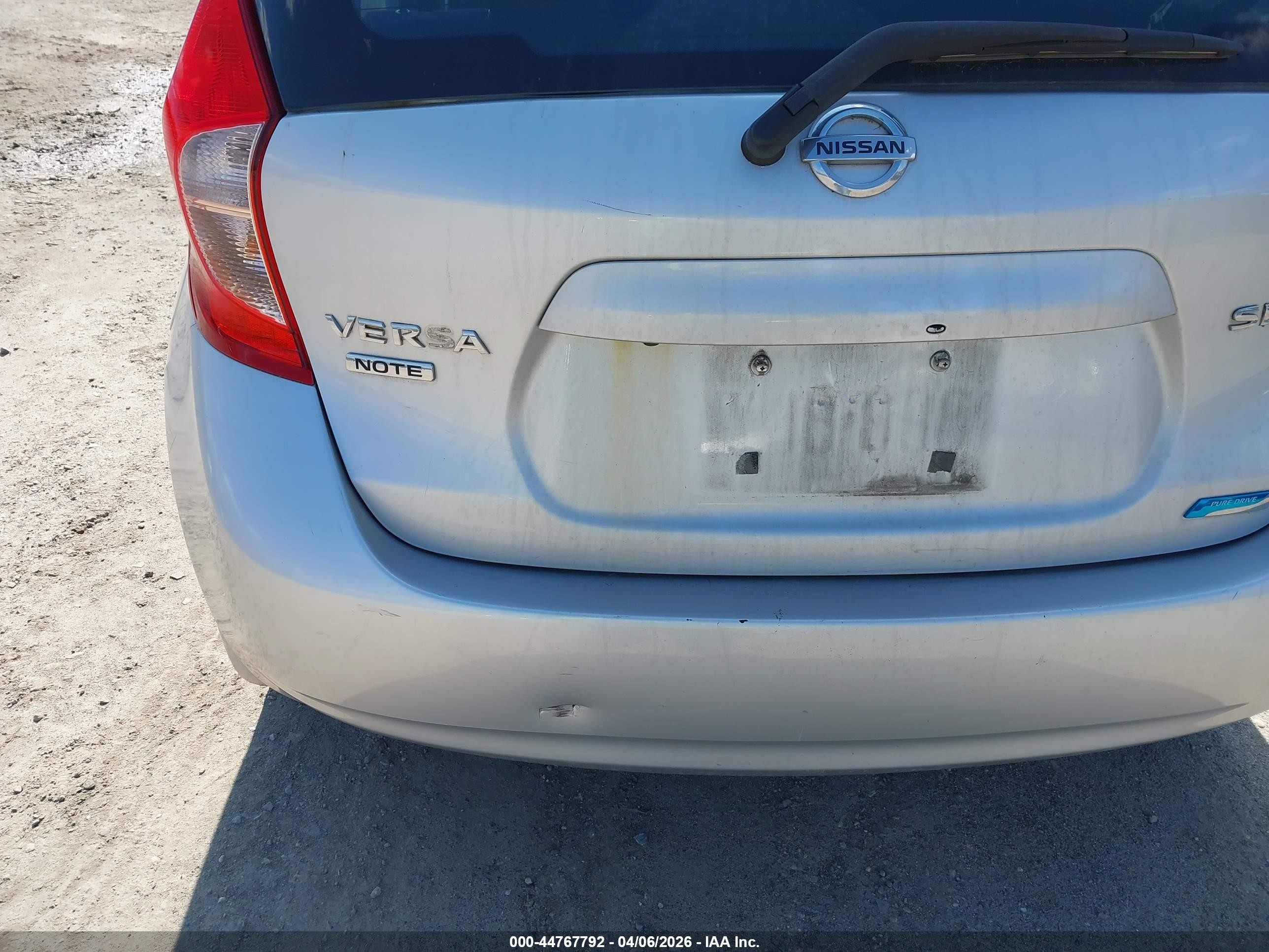2014 Nissan Versa Note Sv Silver vin: 3N1CE2CP0EL396172