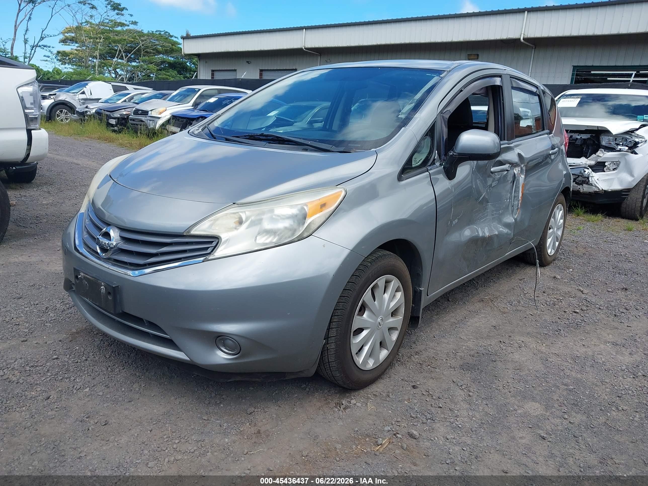 2014 Nissan Versa Note S Plus Silver vin: 3N1CE2CP0EL405940