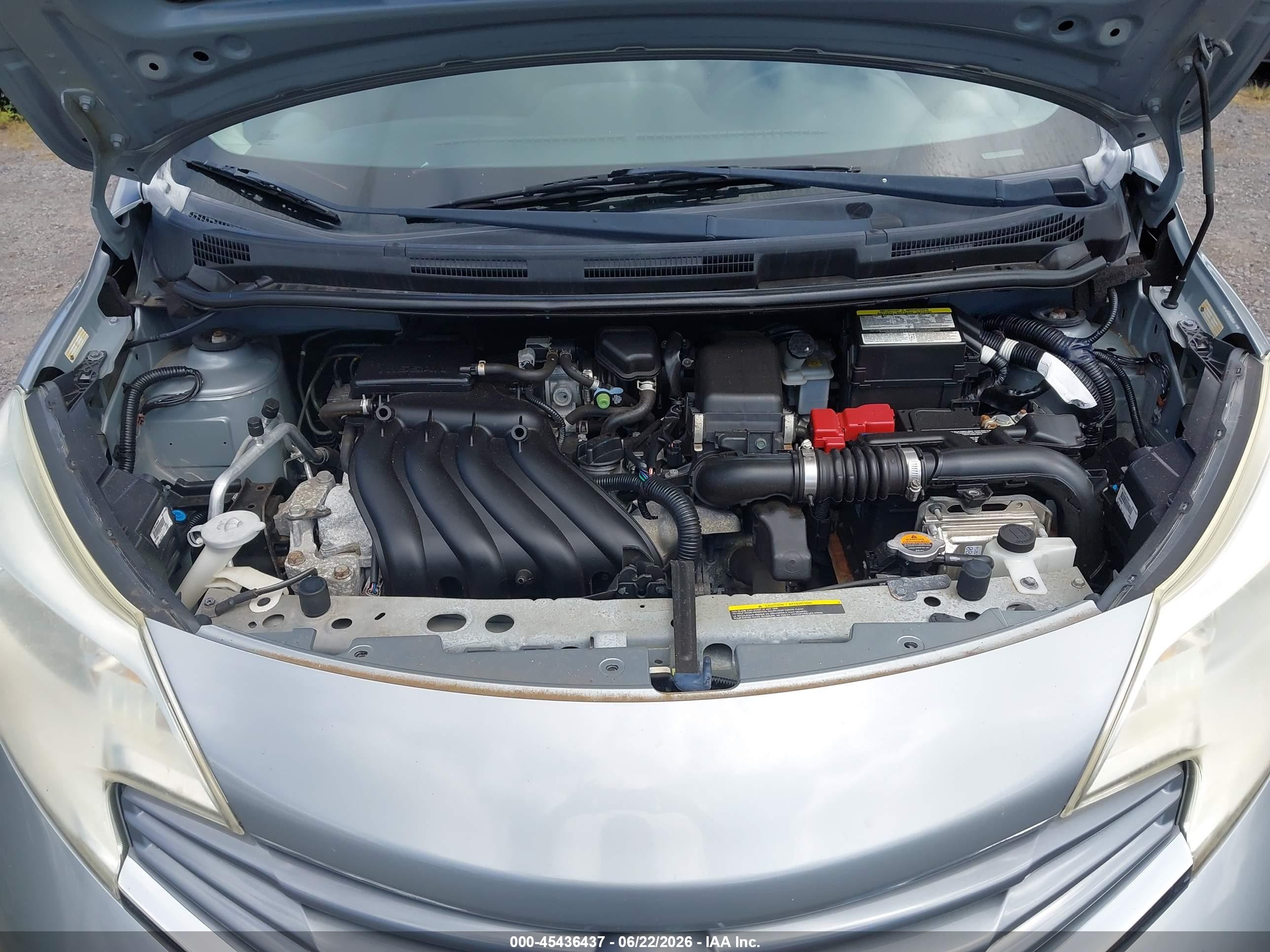 2014 Nissan Versa Note S Plus Silver vin: 3N1CE2CP0EL405940