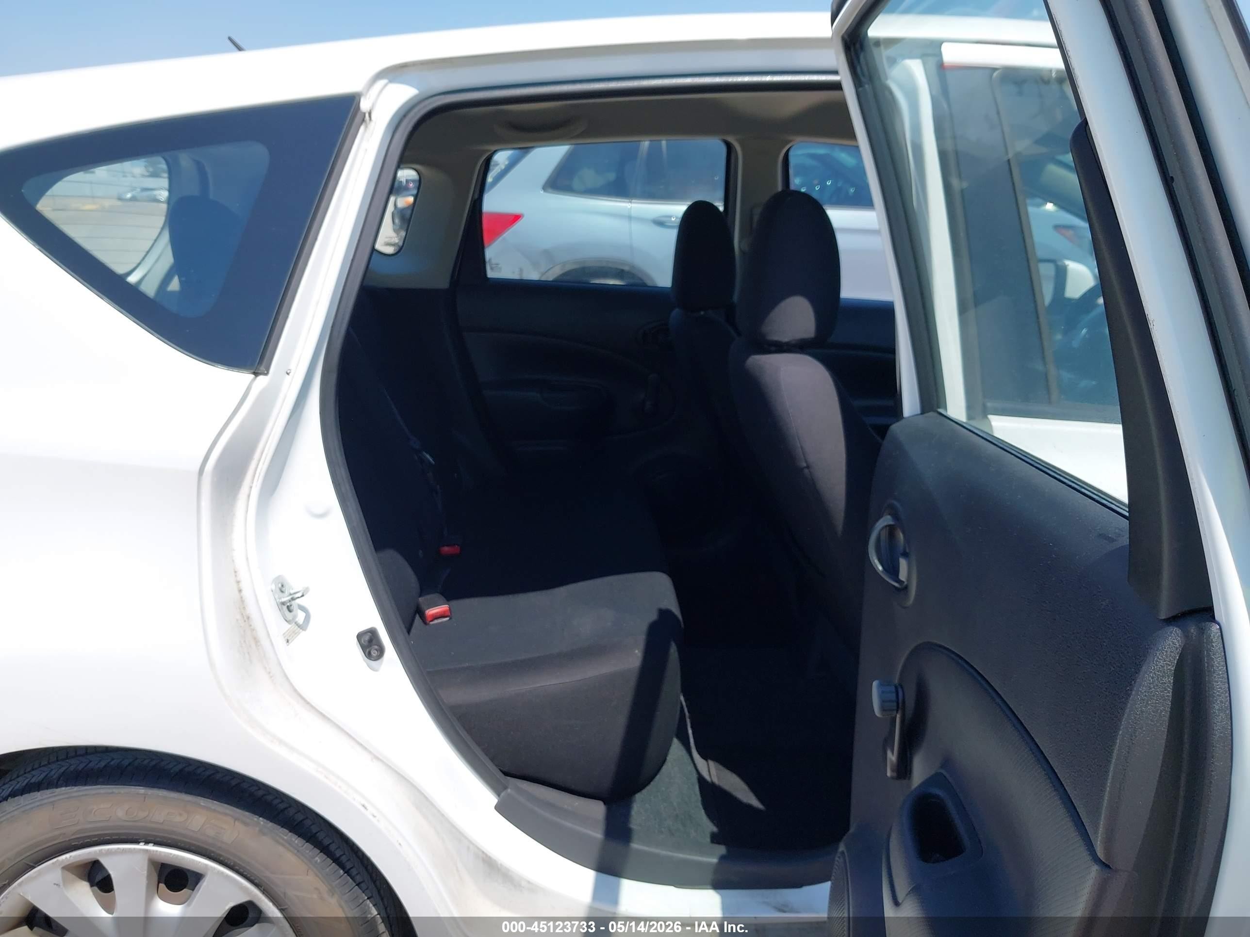 2014 Nissan Versa Note S Plus White vin: 3N1CE2CP0EL410121