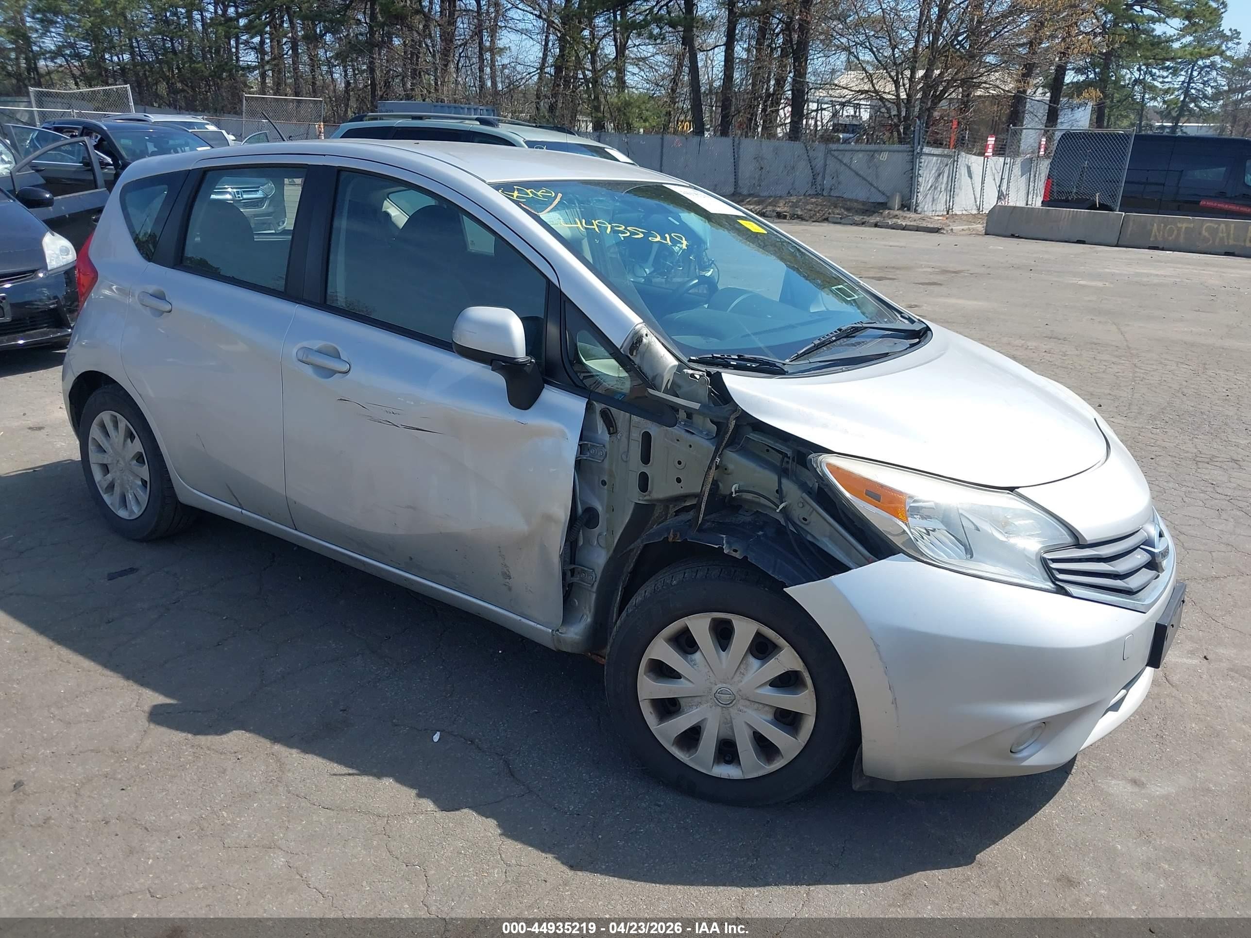 2014 Nissan Versa Note Sv Silver vin: 3N1CE2CP0EL427565