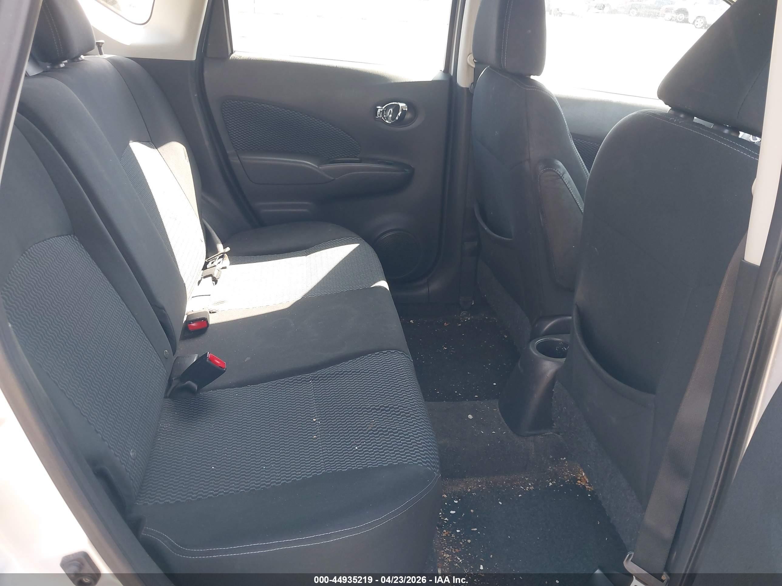 2014 Nissan Versa Note Sv Silver vin: 3N1CE2CP0EL427565