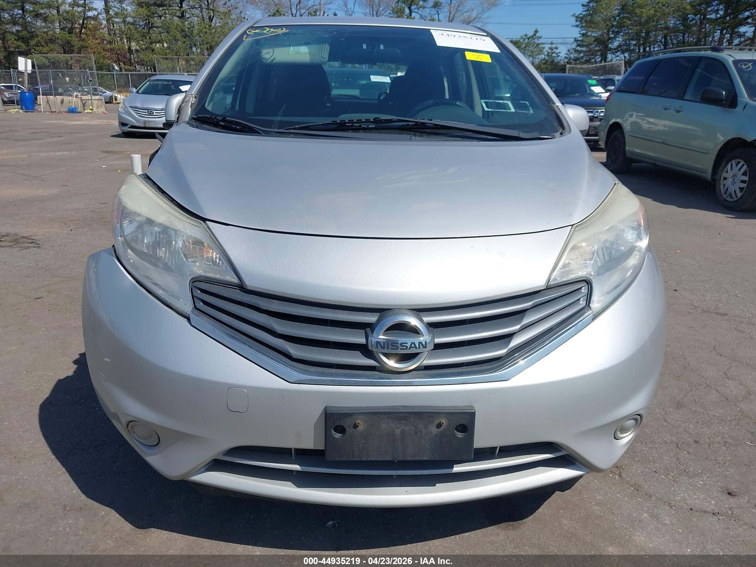 2014 Nissan Versa Note Sv Silver vin: 3N1CE2CP0EL427565