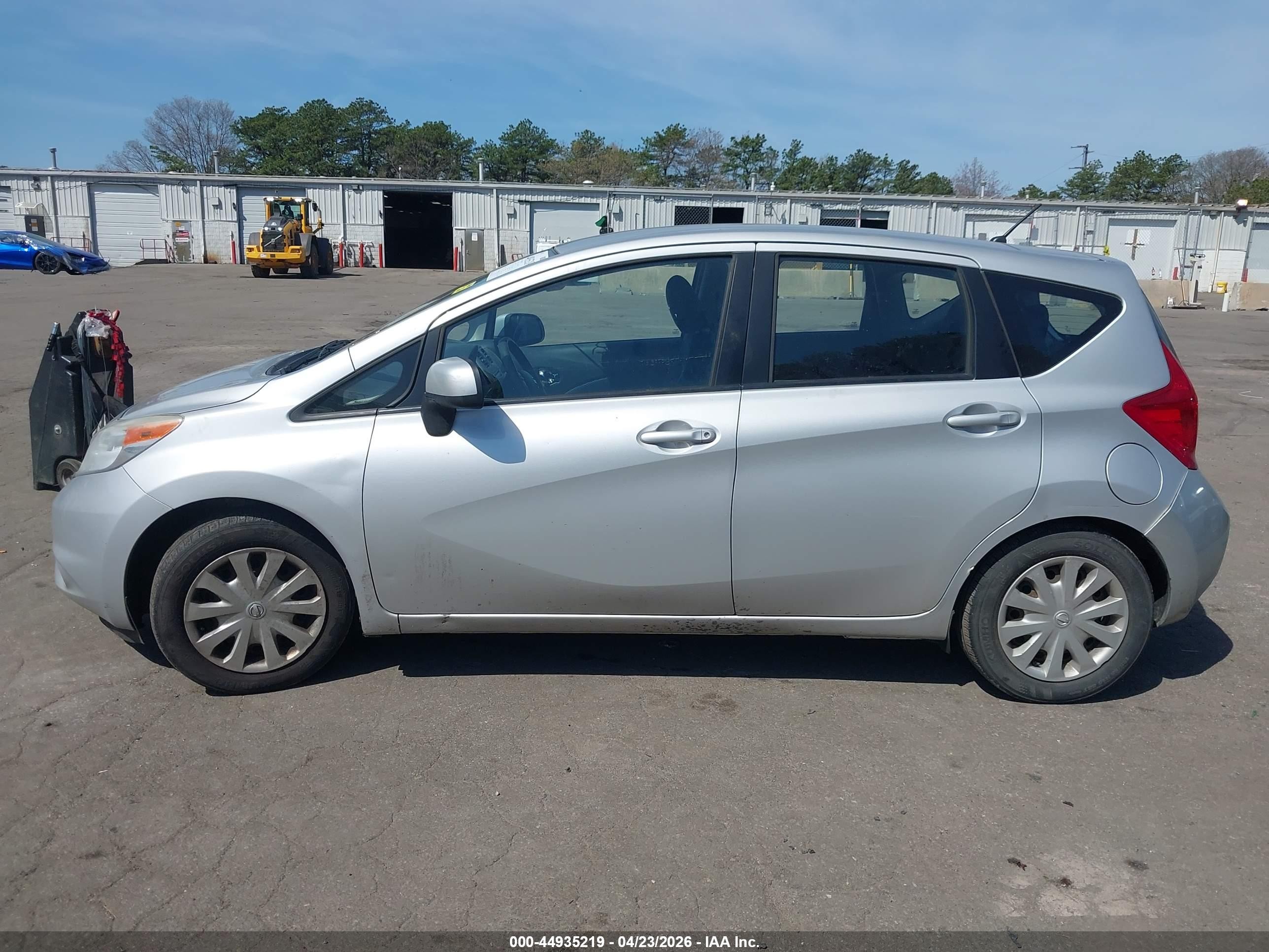 2014 Nissan Versa Note Sv Silver vin: 3N1CE2CP0EL427565