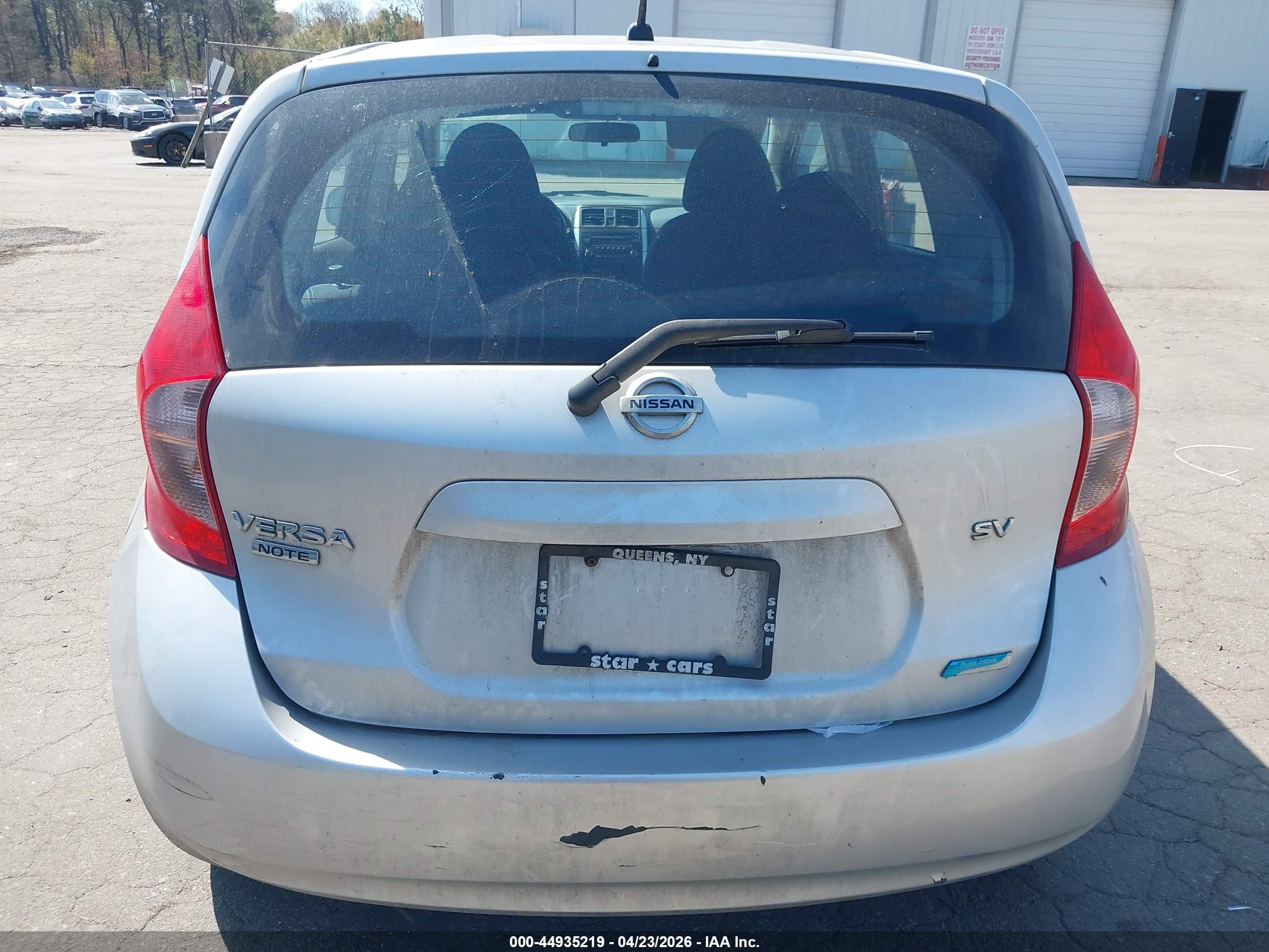 2014 Nissan Versa Note Sv Silver vin: 3N1CE2CP0EL427565