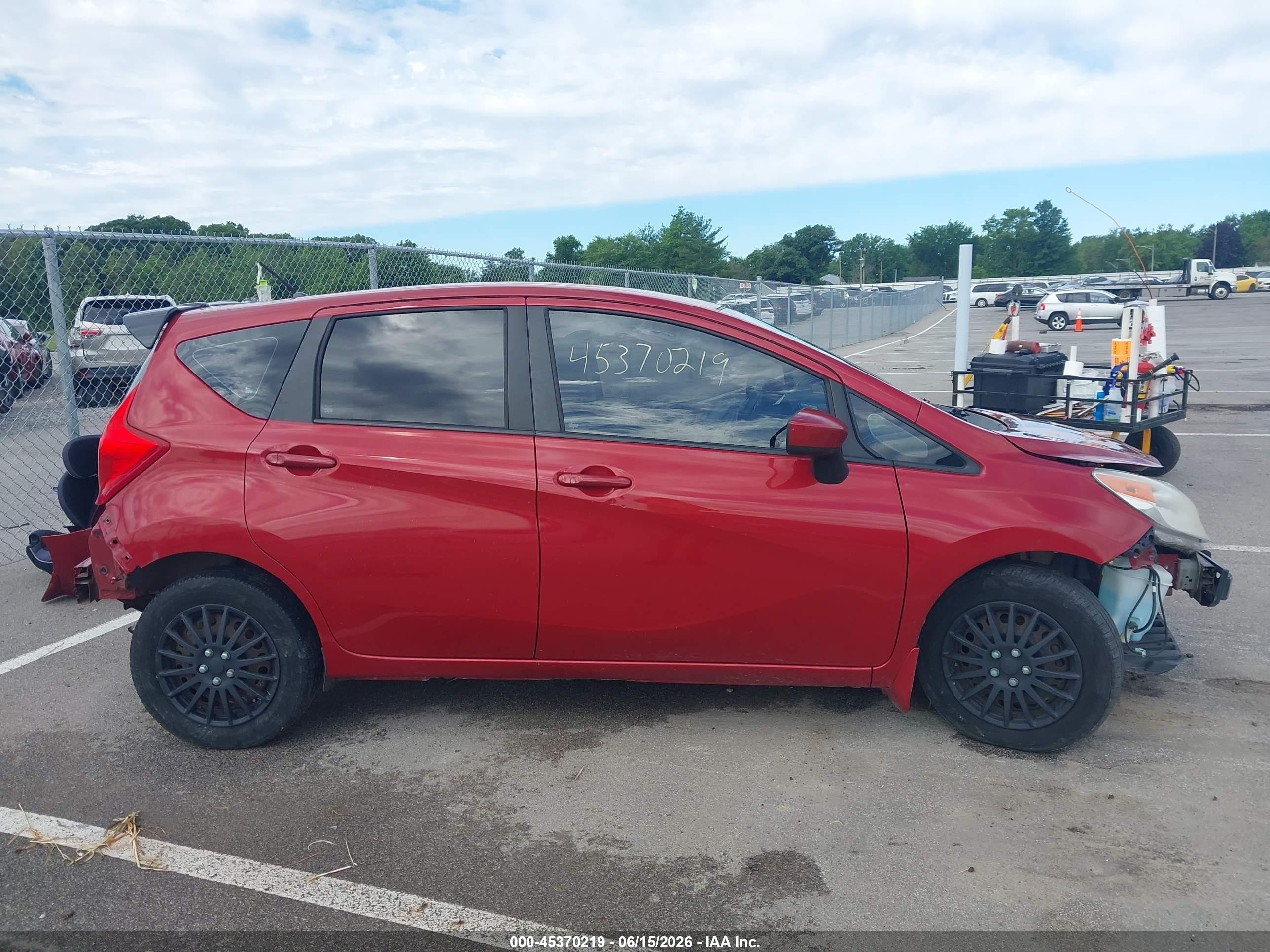 2015 Nissan Versa Note S (sr)/s Plus/sl/sr/sv Red vin: 3N1CE2CP0FL354408