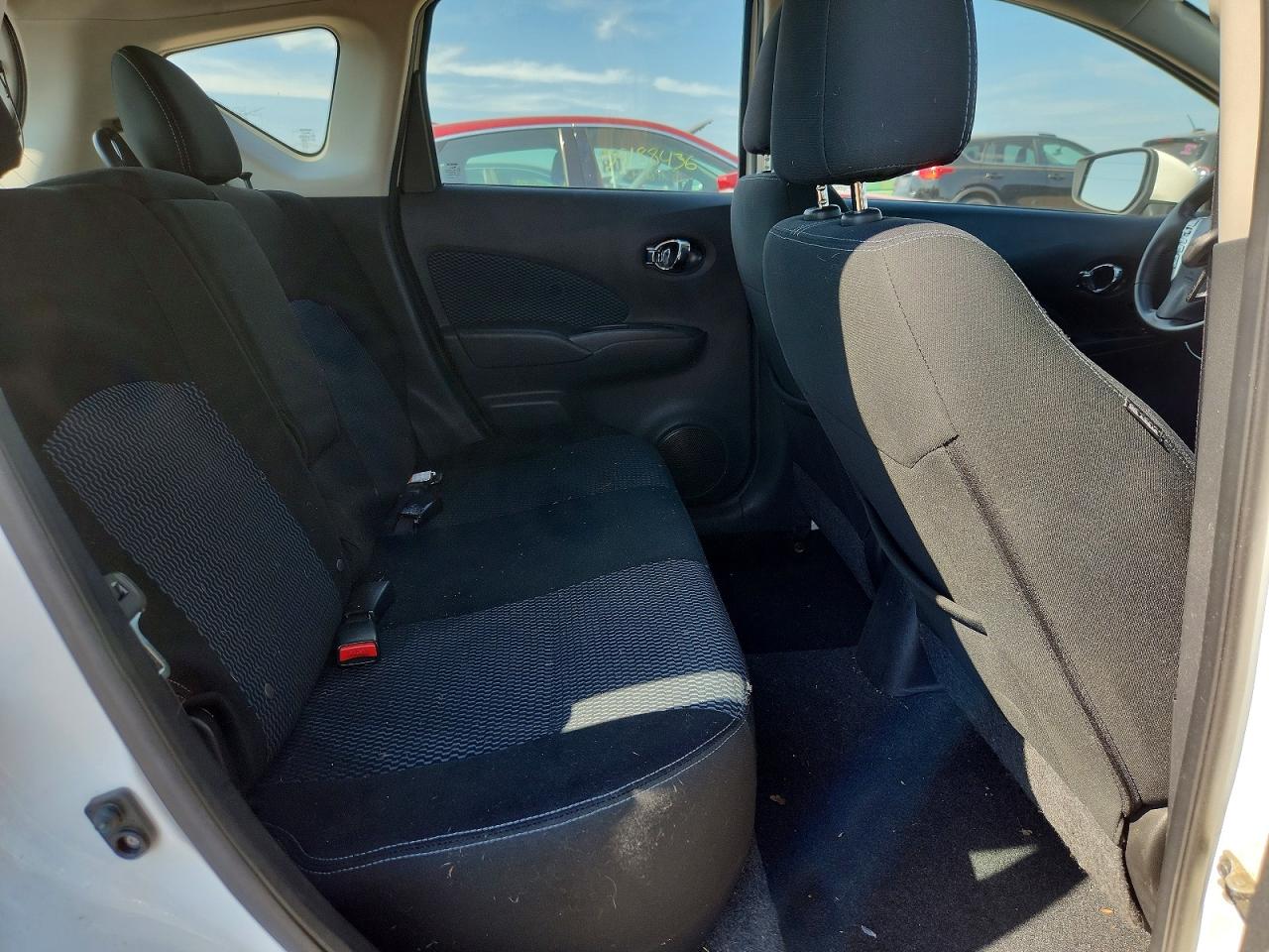 2015 Nissan Versa Note Sv White vin: 3N1CE2CP0FL385397