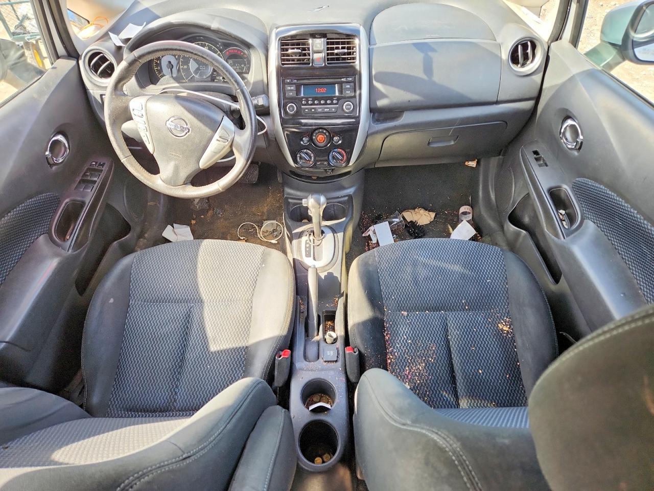 2015 Nissan Versa Note Silver vin: 3N1CE2CP0FL393967