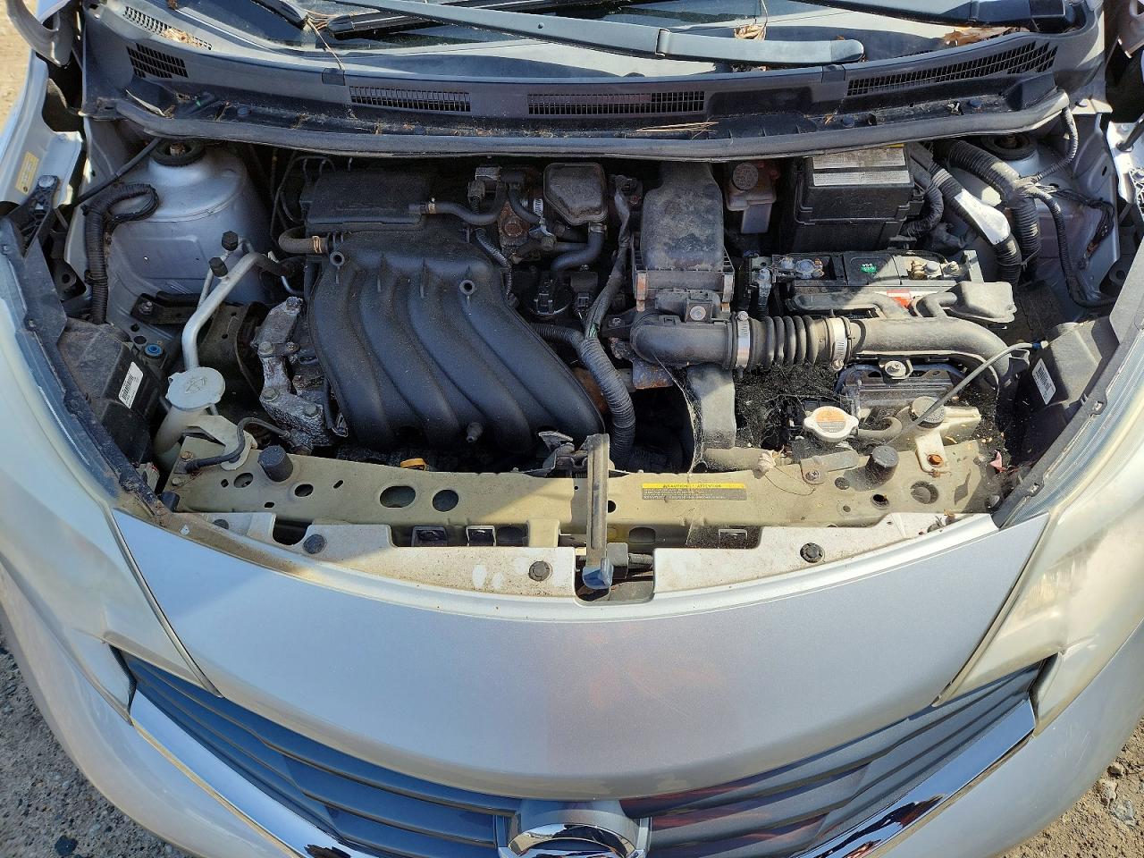 2015 Nissan Versa Note Silver vin: 3N1CE2CP0FL393967