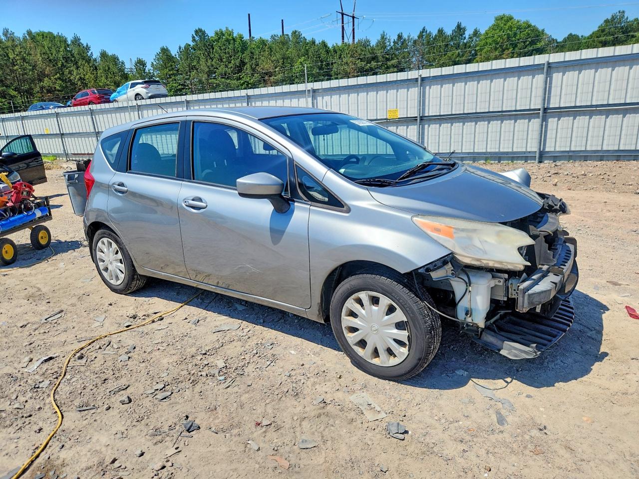 2015 Nissan Versa Note S Plus Silver vin: 3N1CE2CP0FL401050