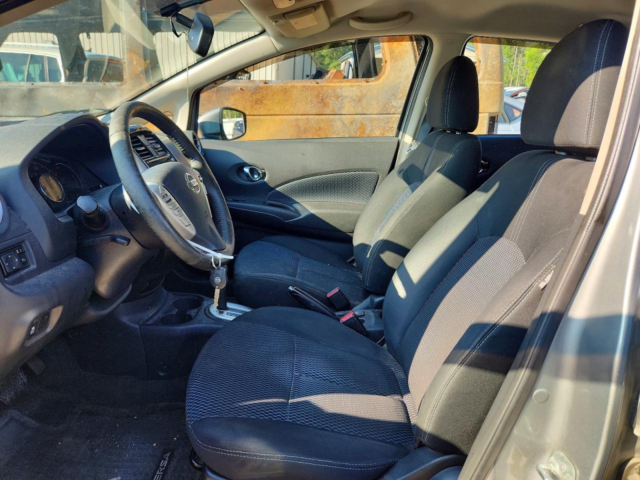 2015 Nissan Versa Note Sv Silver vin: 3N1CE2CP0FL416454
