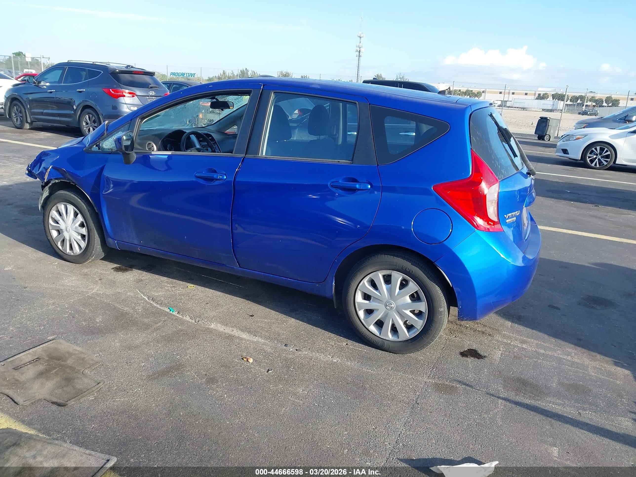 2015 Nissan Versa Note S (sr)/s Plus/sl/sr/sv Blue vin: 3N1CE2CP0FL426417