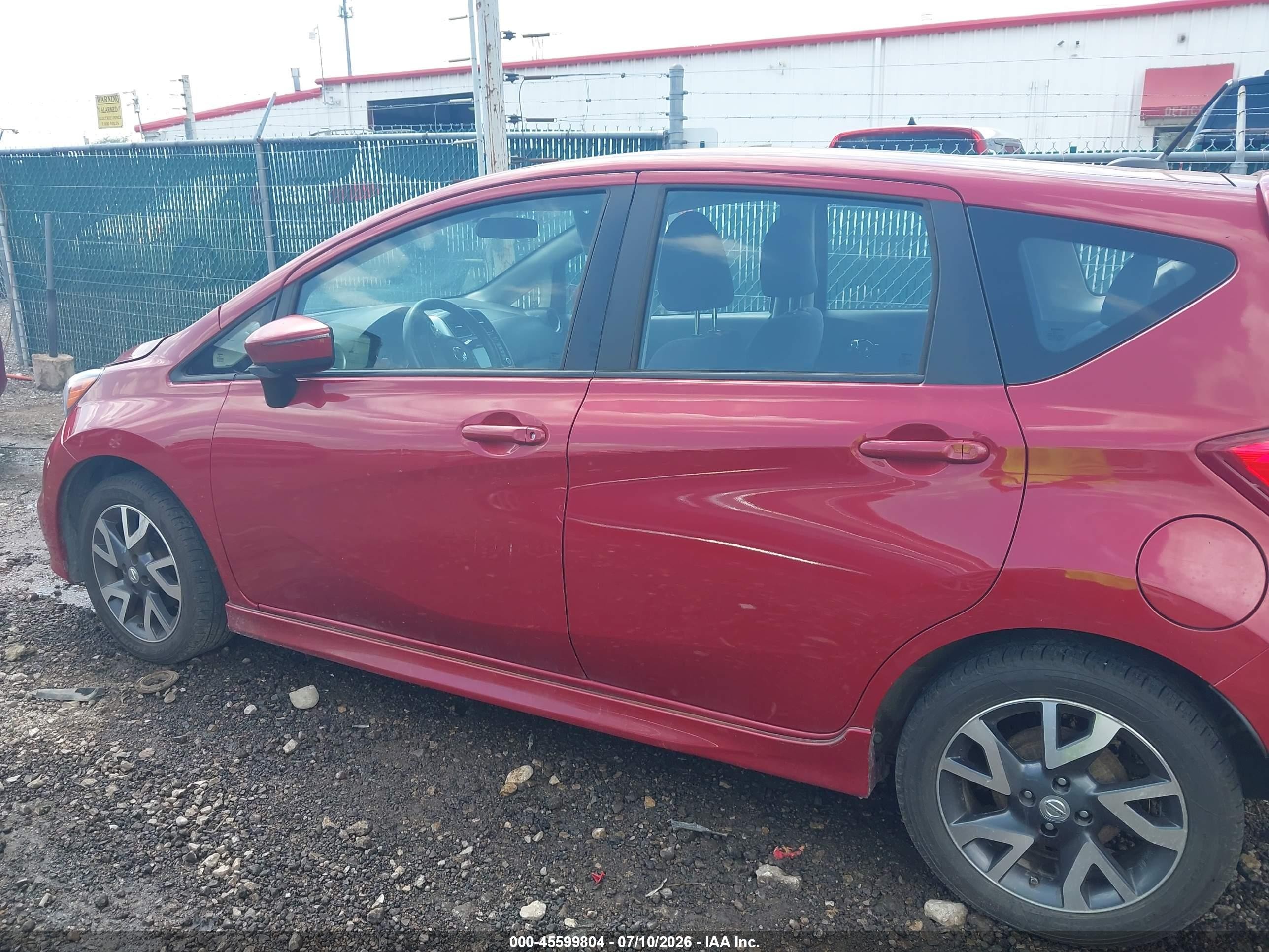 2015 Nissan Versa Note Sr Red vin: 3N1CE2CP0FL443329