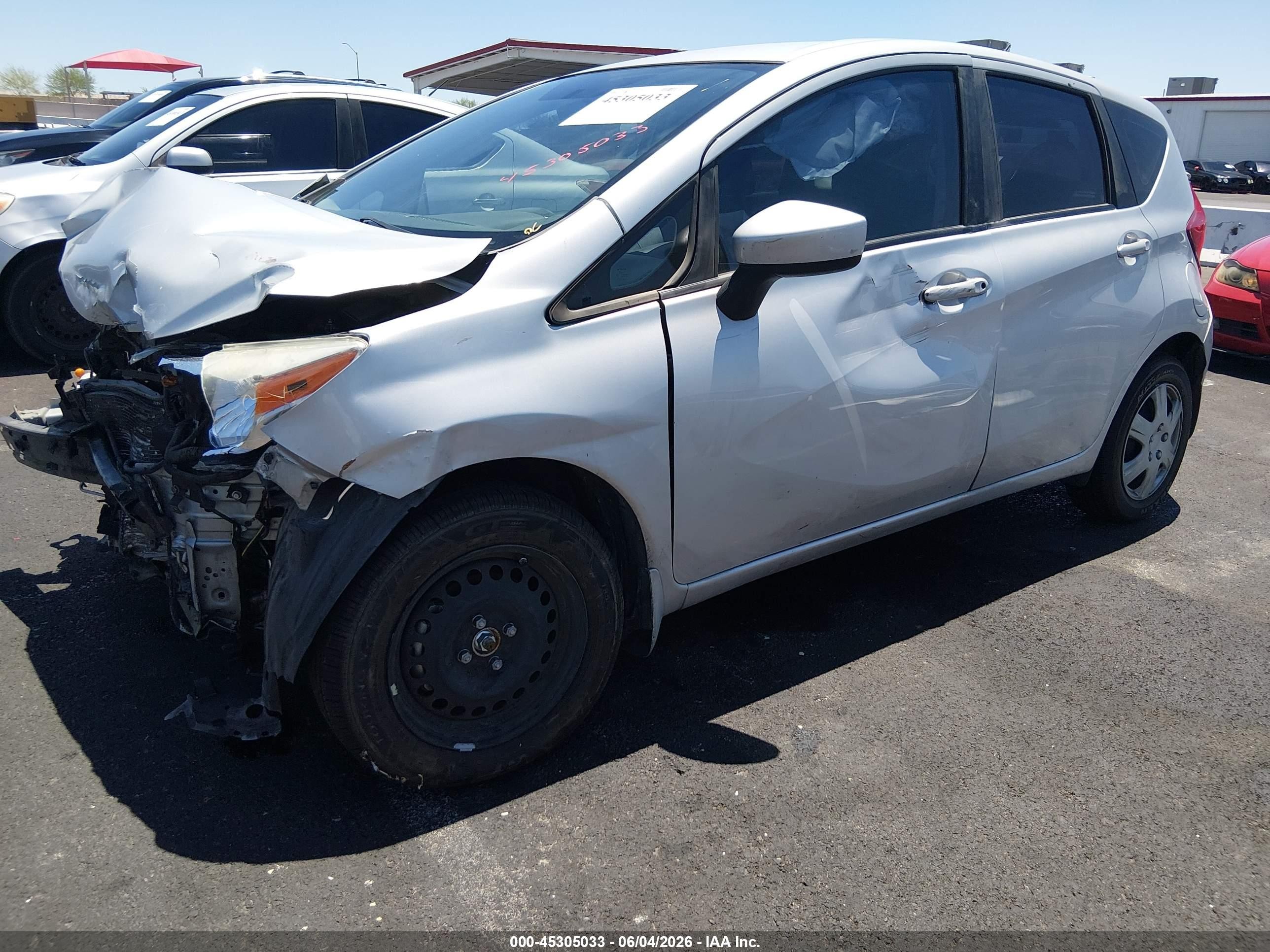 2015 Nissan Versa Note Sv Silver vin: 3N1CE2CP0FL445596