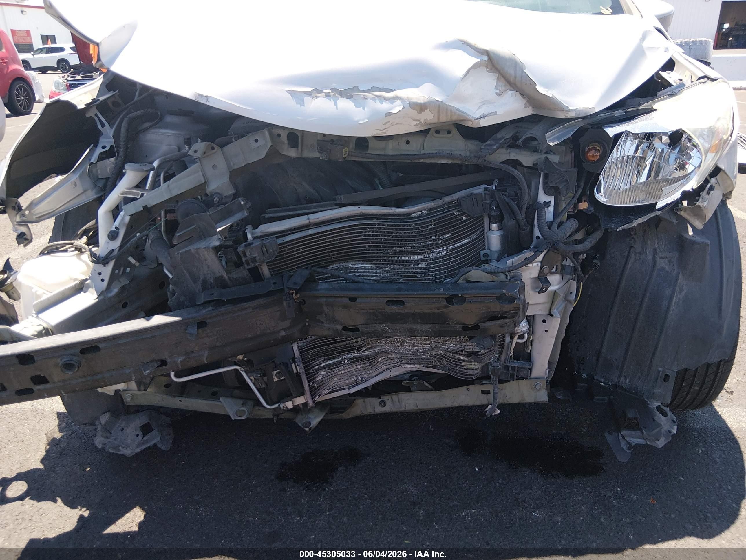 2015 Nissan Versa Note Sv Silver vin: 3N1CE2CP0FL445596