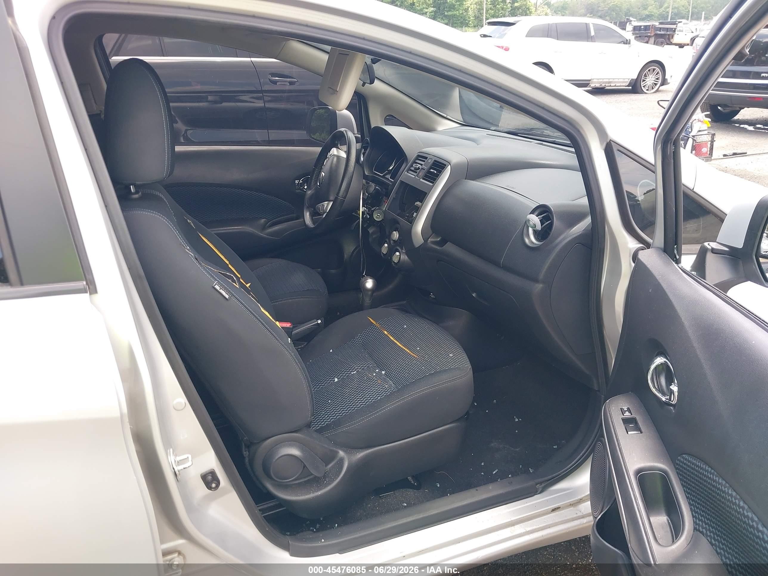2014 Nissan Versa Note Sv Silver vin: 3N1CE2CP1EL359227