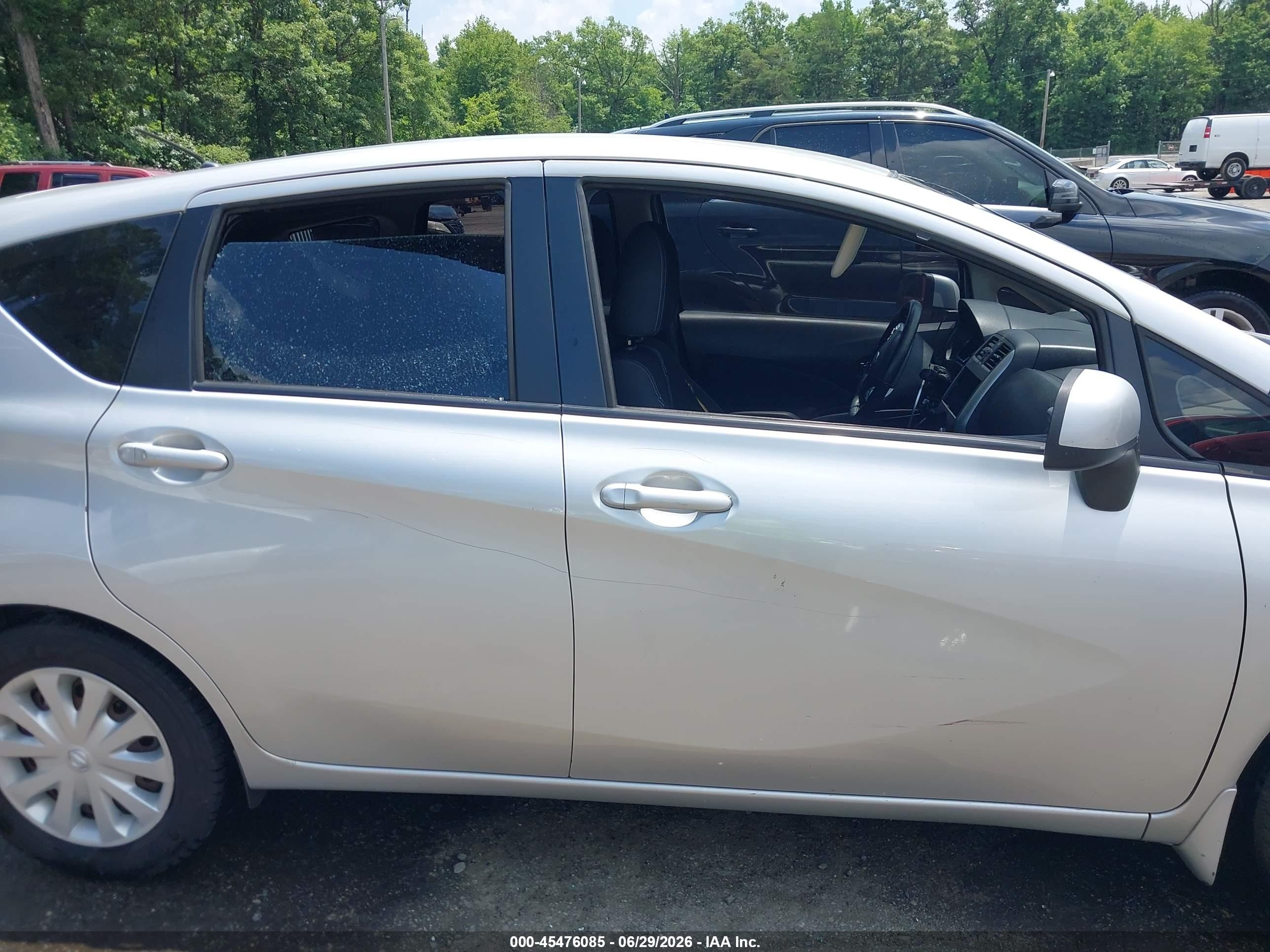 2014 Nissan Versa Note Sv Silver vin: 3N1CE2CP1EL359227