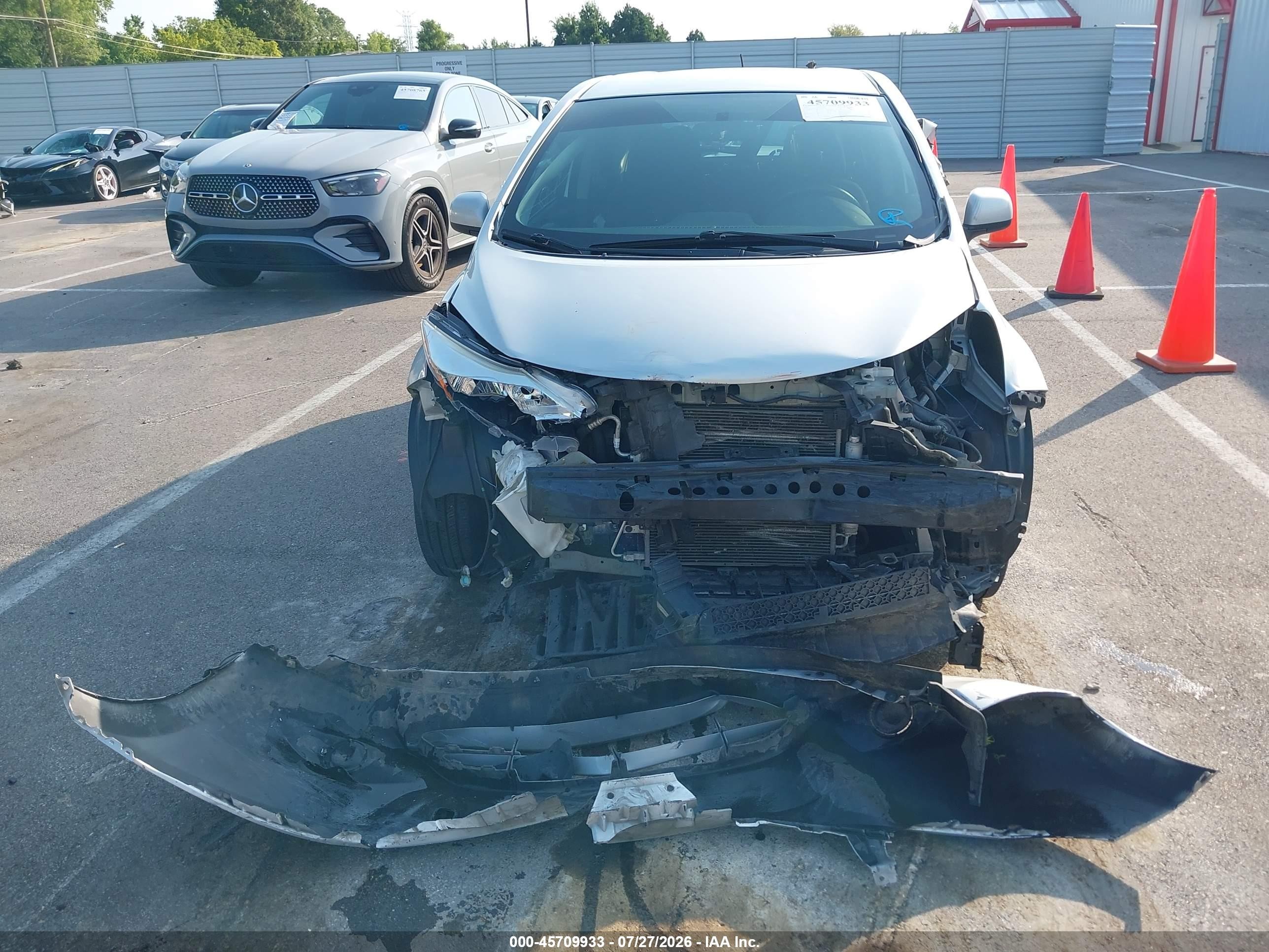 2014 Nissan Versa Note Sv Silver vin: 3N1CE2CP1EL371796