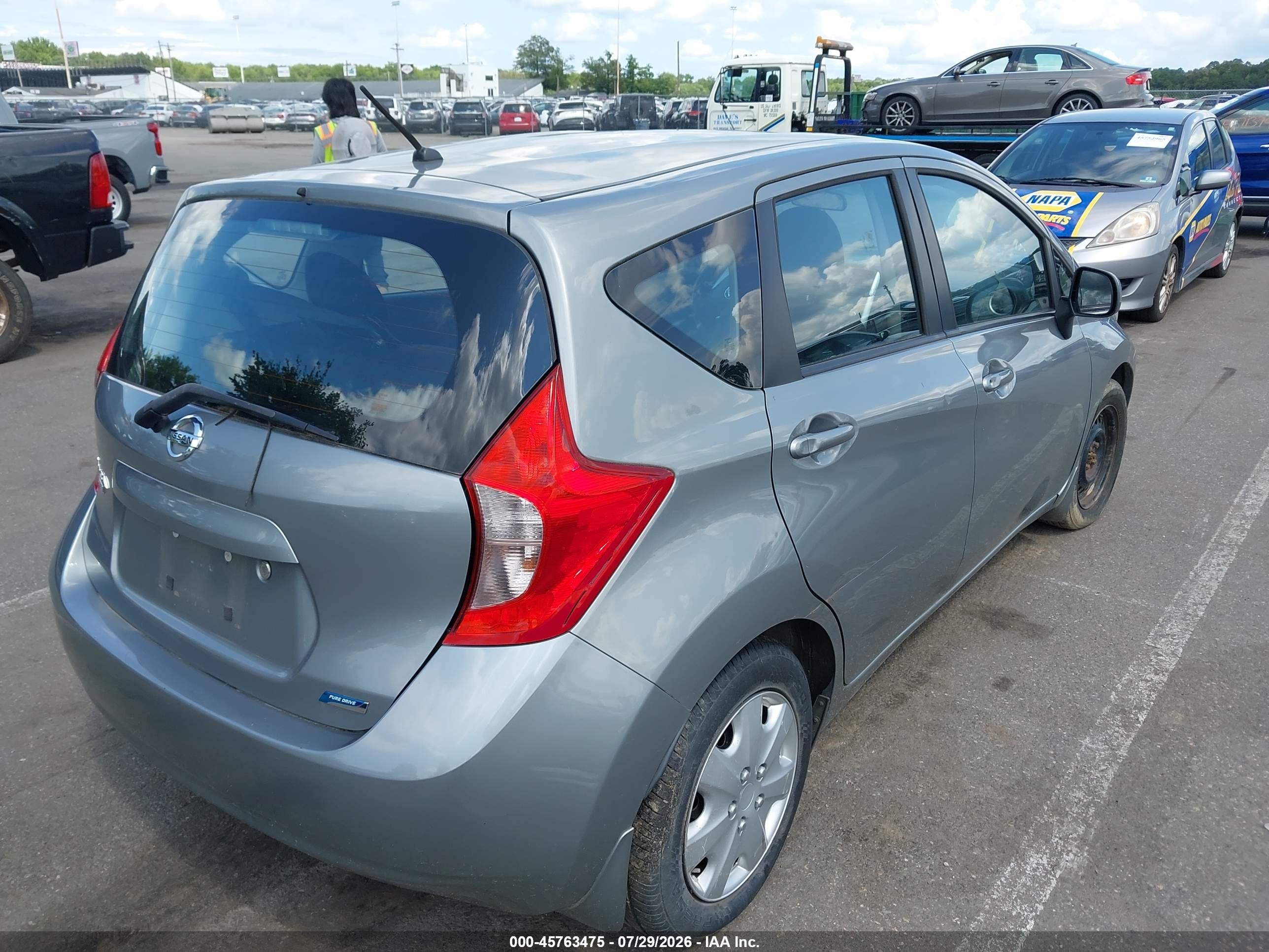 2014 Nissan Versa Note S Plus Silver vin: 3N1CE2CP1EL414033