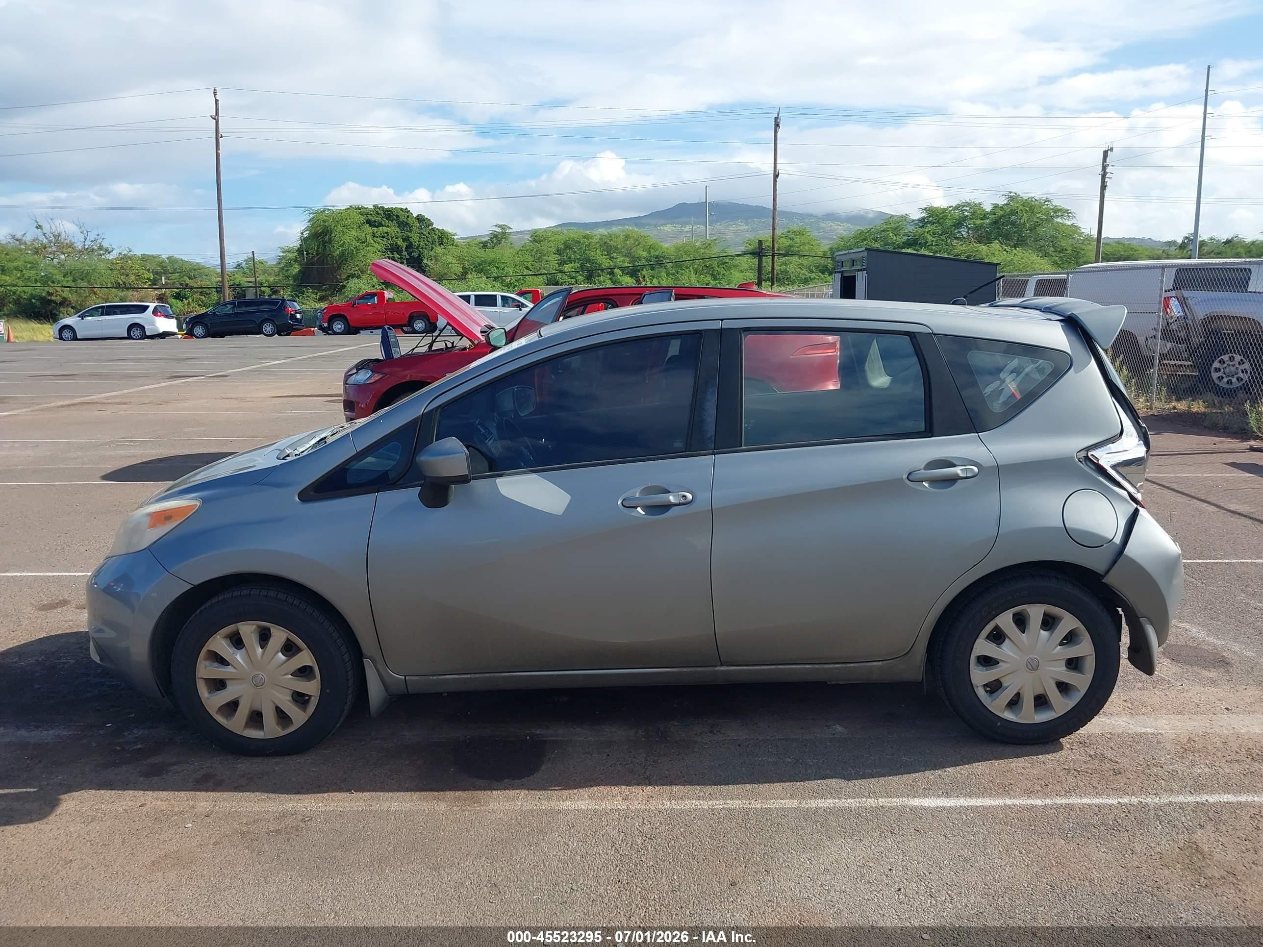 2015 Nissan Versa Note Sv Gray vin: 3N1CE2CP1FL350836