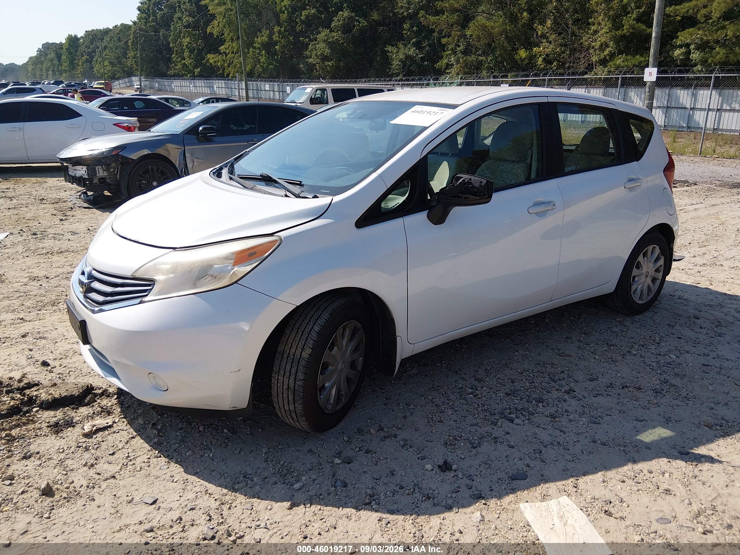 2015 Nissan Versa Note S (sr)/s Plus/sl/sr/sv White vin: 3N1CE2CP1FL355423