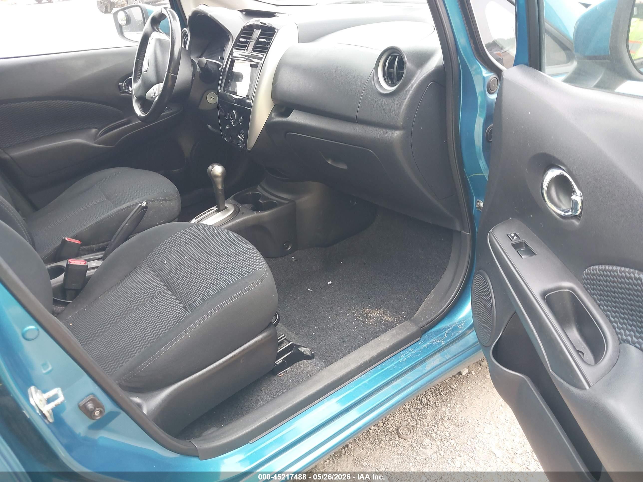 2015 Nissan Versa Note   Blue vin: 3N1CE2CP1FL363845
