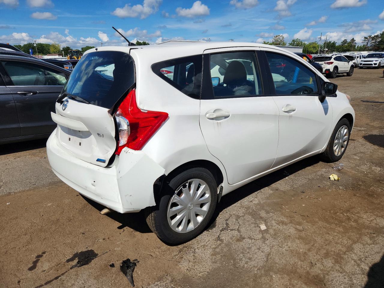 2015 Nissan Versa Note Sv White vin: 3N1CE2CP1FL374831
