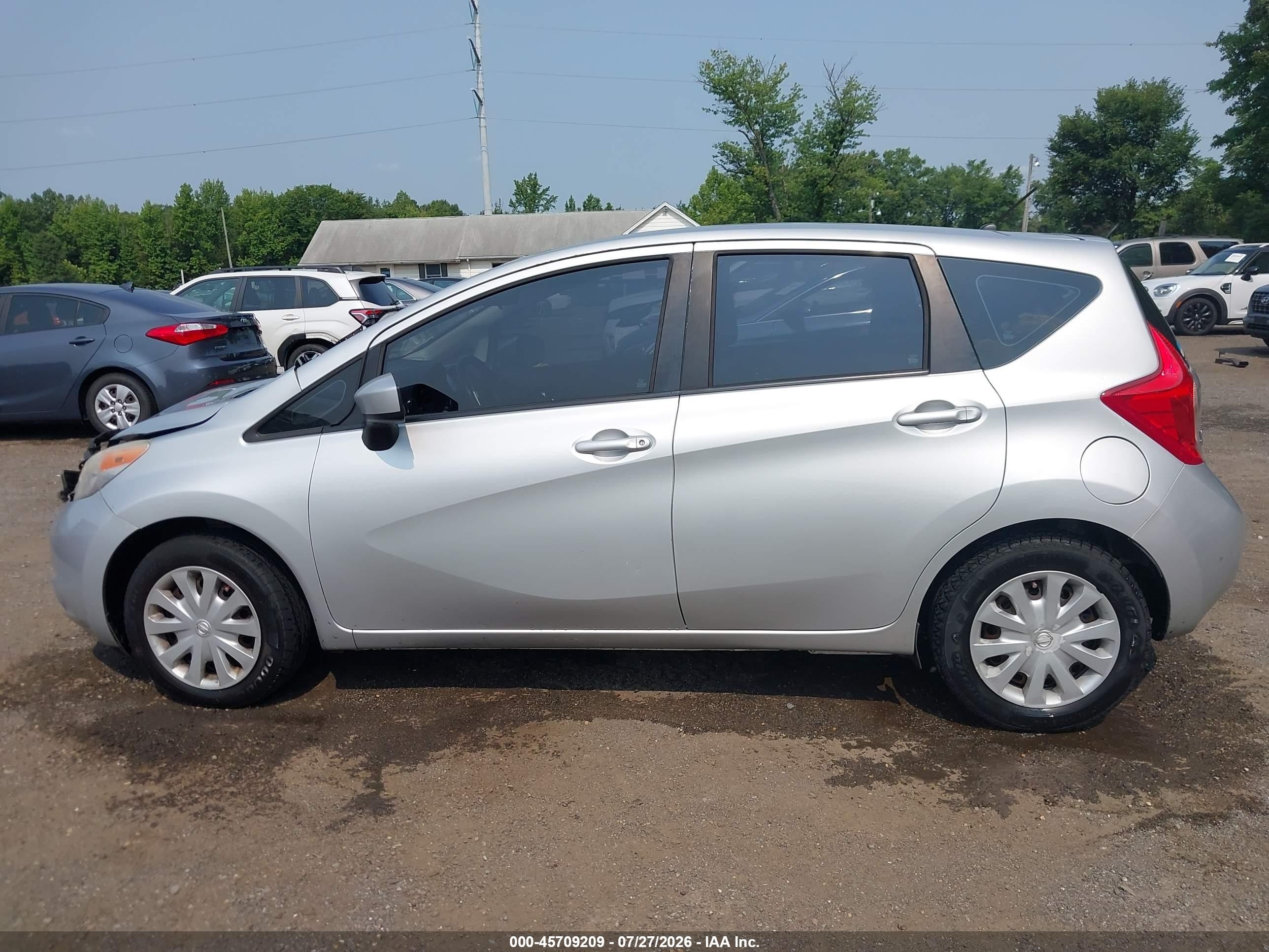 2015 Nissan Versa Note S (sr)/s Plus/sl/sr/sv Silver vin: 3N1CE2CP1FL394559