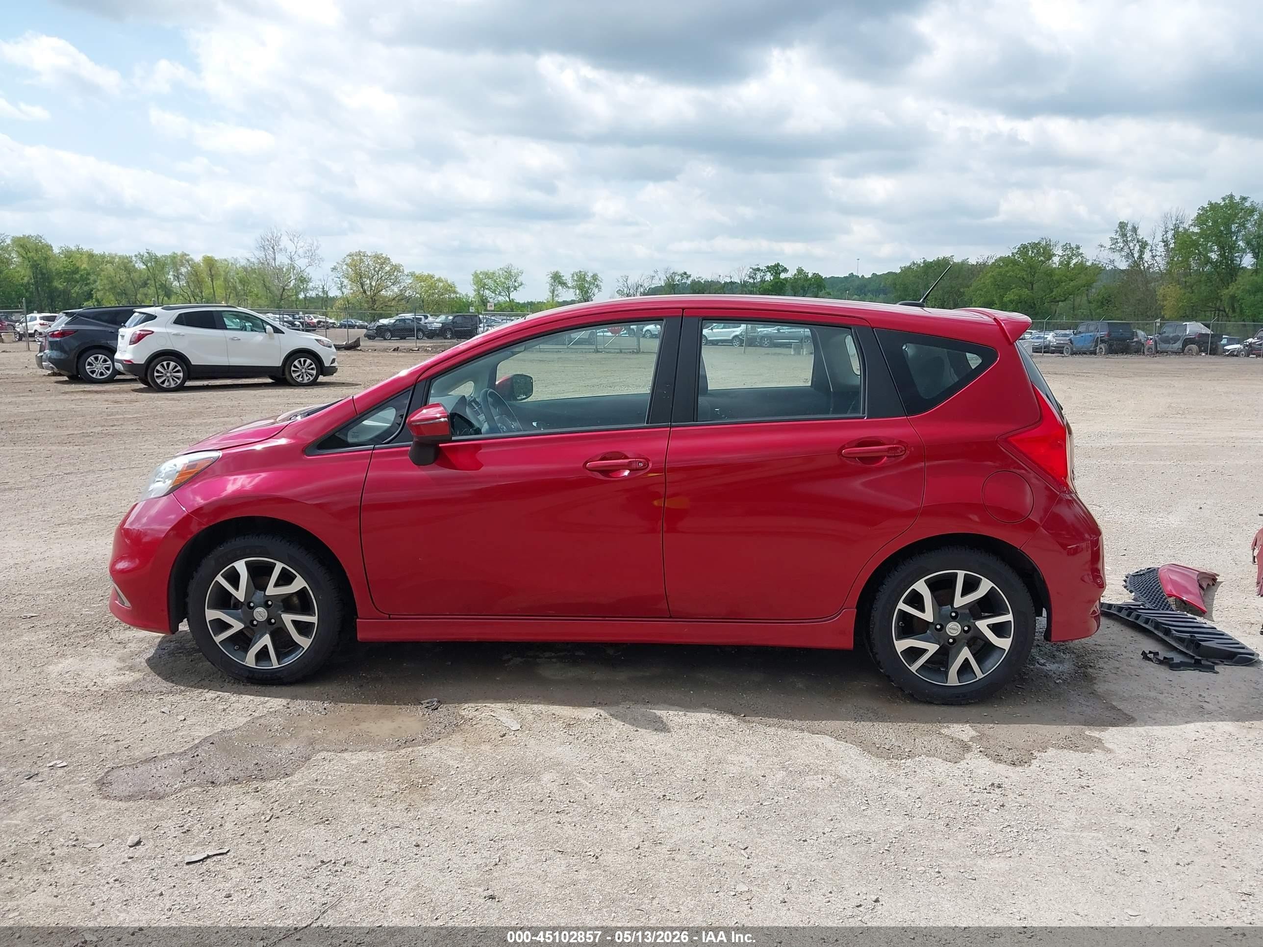 2015 Nissan Versa Note Sr Red vin: 3N1CE2CP1FL395839
