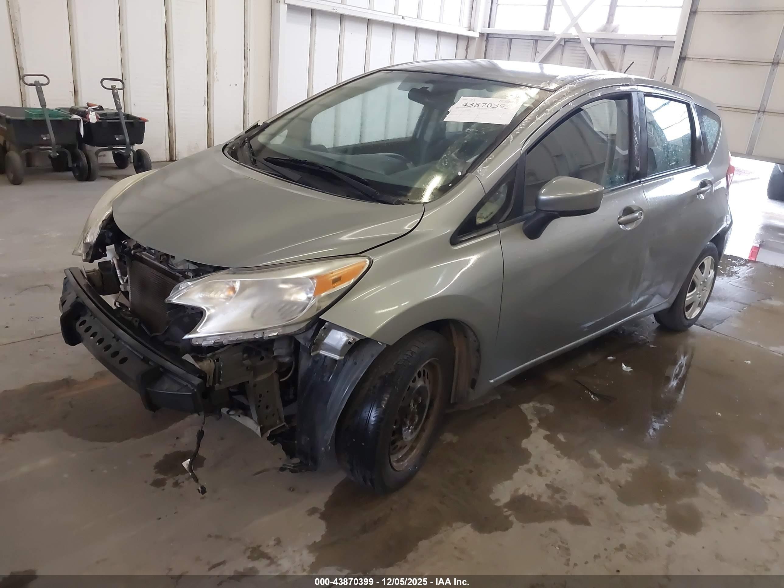 2015 Nissan Versa Note S (sr)/s Plus/sl/sr/sv Gray vin: 3N1CE2CP1FL400893