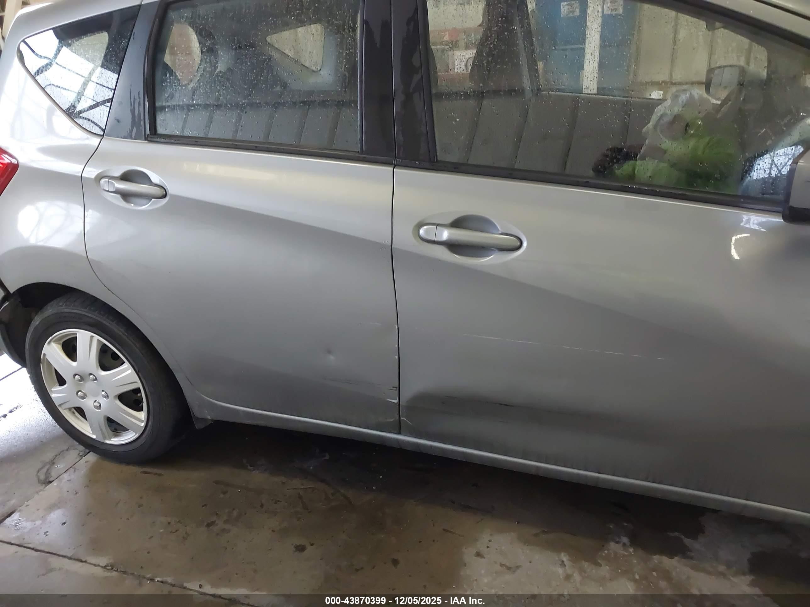 2015 Nissan Versa Note S (sr)/s Plus/sl/sr/sv Gray vin: 3N1CE2CP1FL400893
