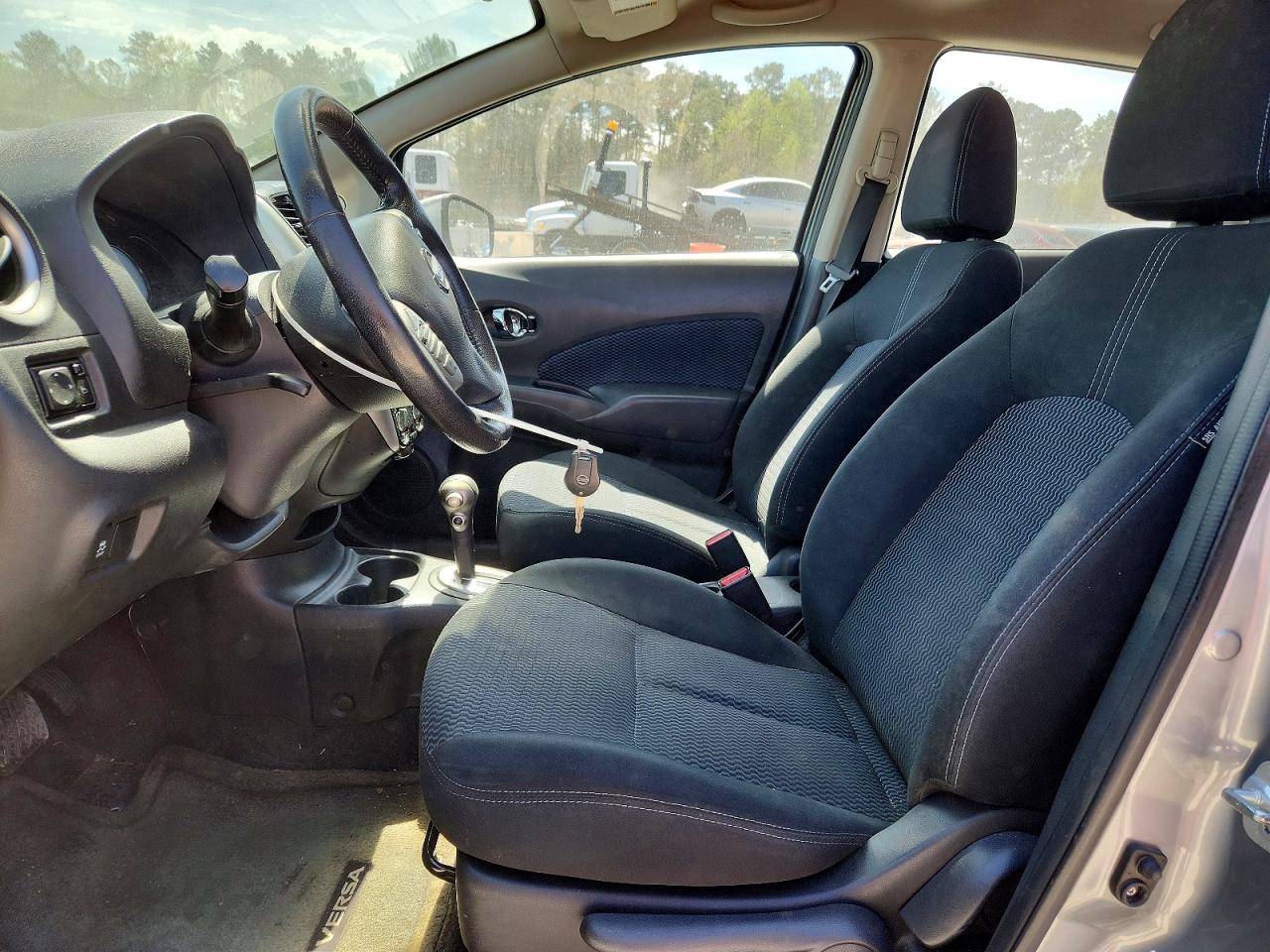 2015 Nissan Versa Note Sv Silver vin: 3N1CE2CP1FL401834