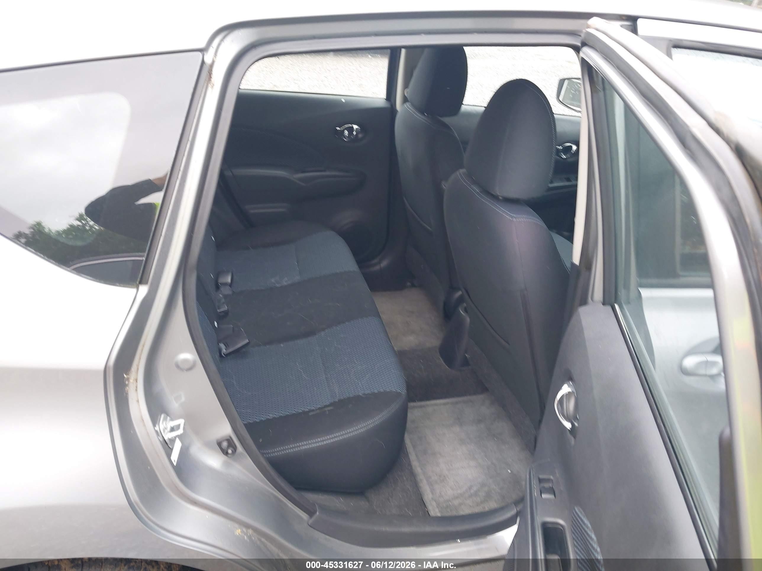 2015 Nissan Versa Note S (sr)/s Plus/sl/sr/sv Silver vin: 3N1CE2CP1FL404250
