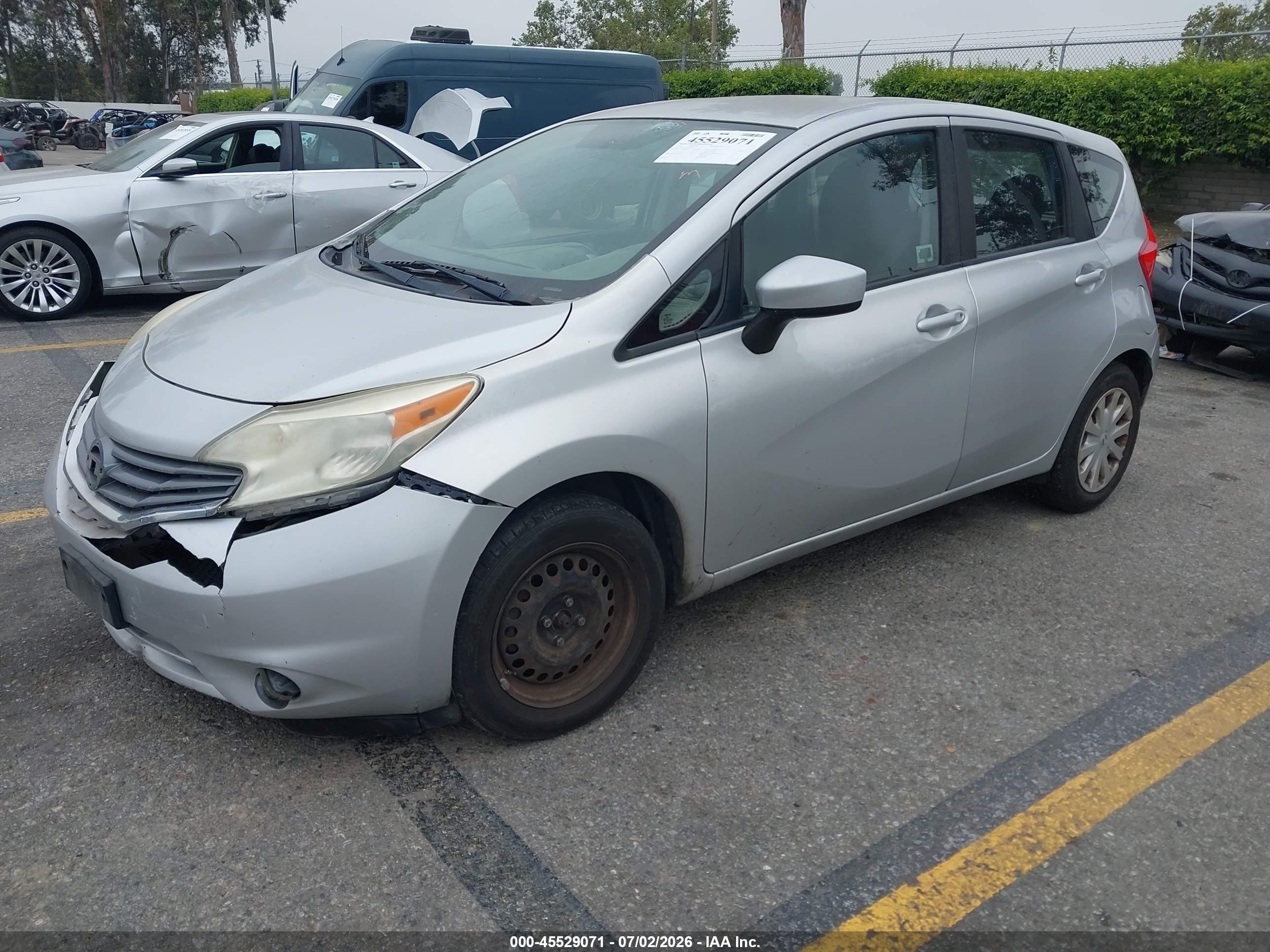 2015 Nissan Versa Note S (sr)/s Plus/sl/sr/sv Silver vin: 3N1CE2CP1FL404975