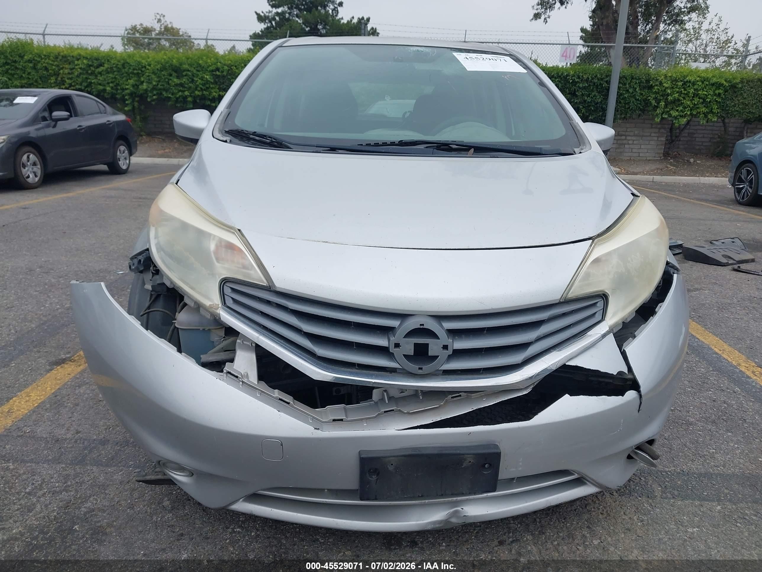 2015 Nissan Versa Note S (sr)/s Plus/sl/sr/sv Silver vin: 3N1CE2CP1FL404975