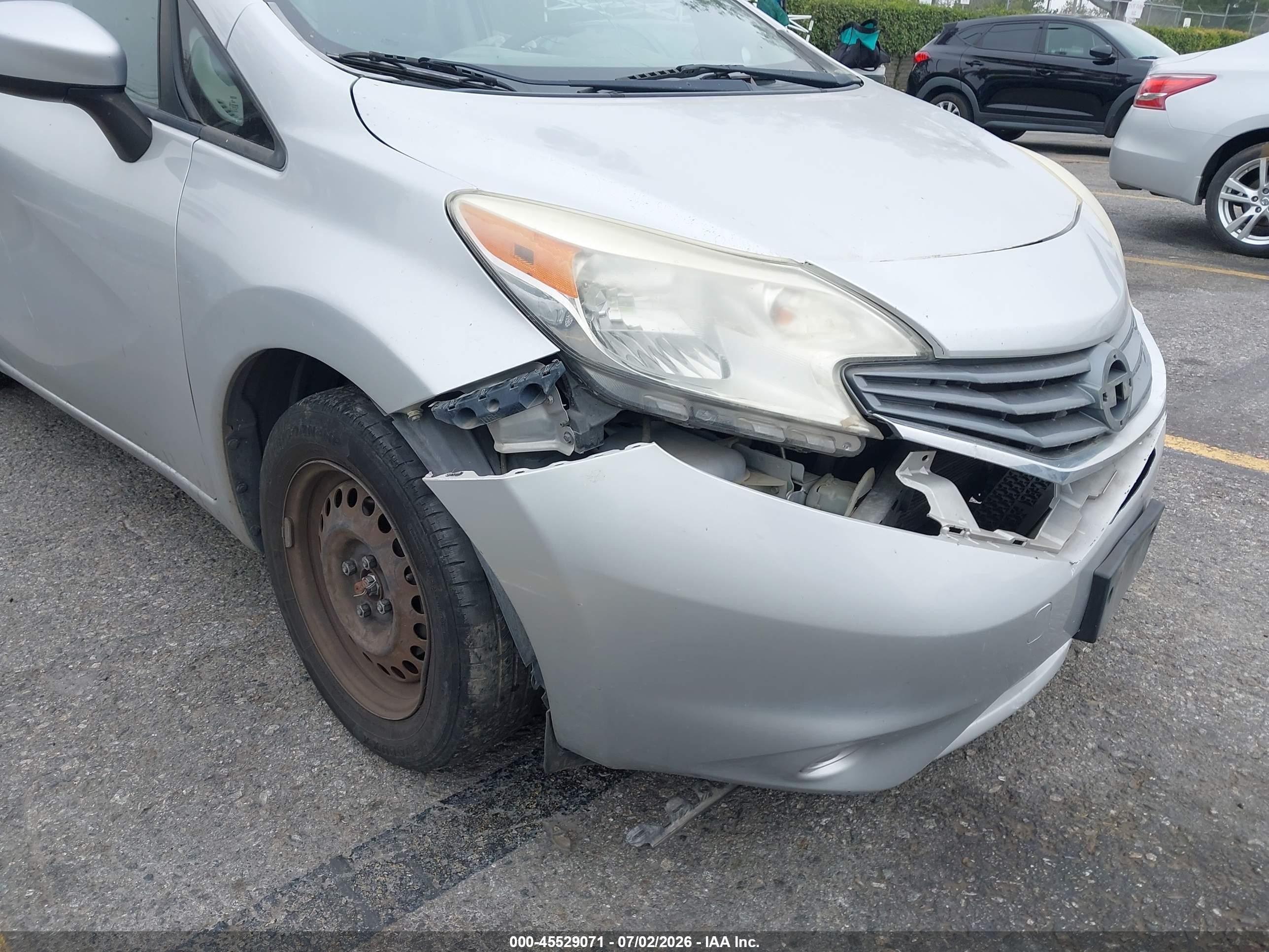 2015 Nissan Versa Note S (sr)/s Plus/sl/sr/sv Silver vin: 3N1CE2CP1FL404975