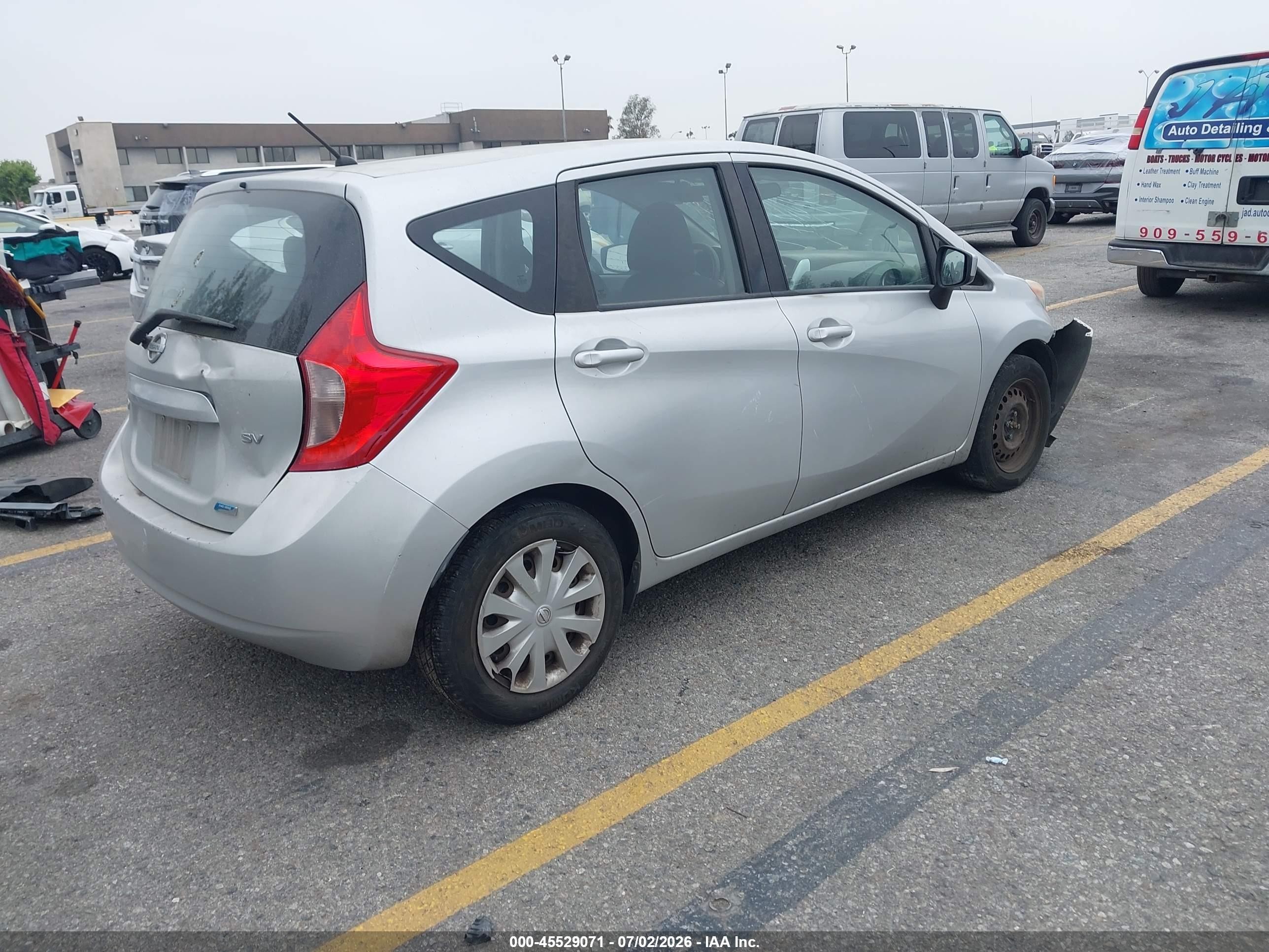 2015 Nissan Versa Note S (sr)/s Plus/sl/sr/sv Silver vin: 3N1CE2CP1FL404975
