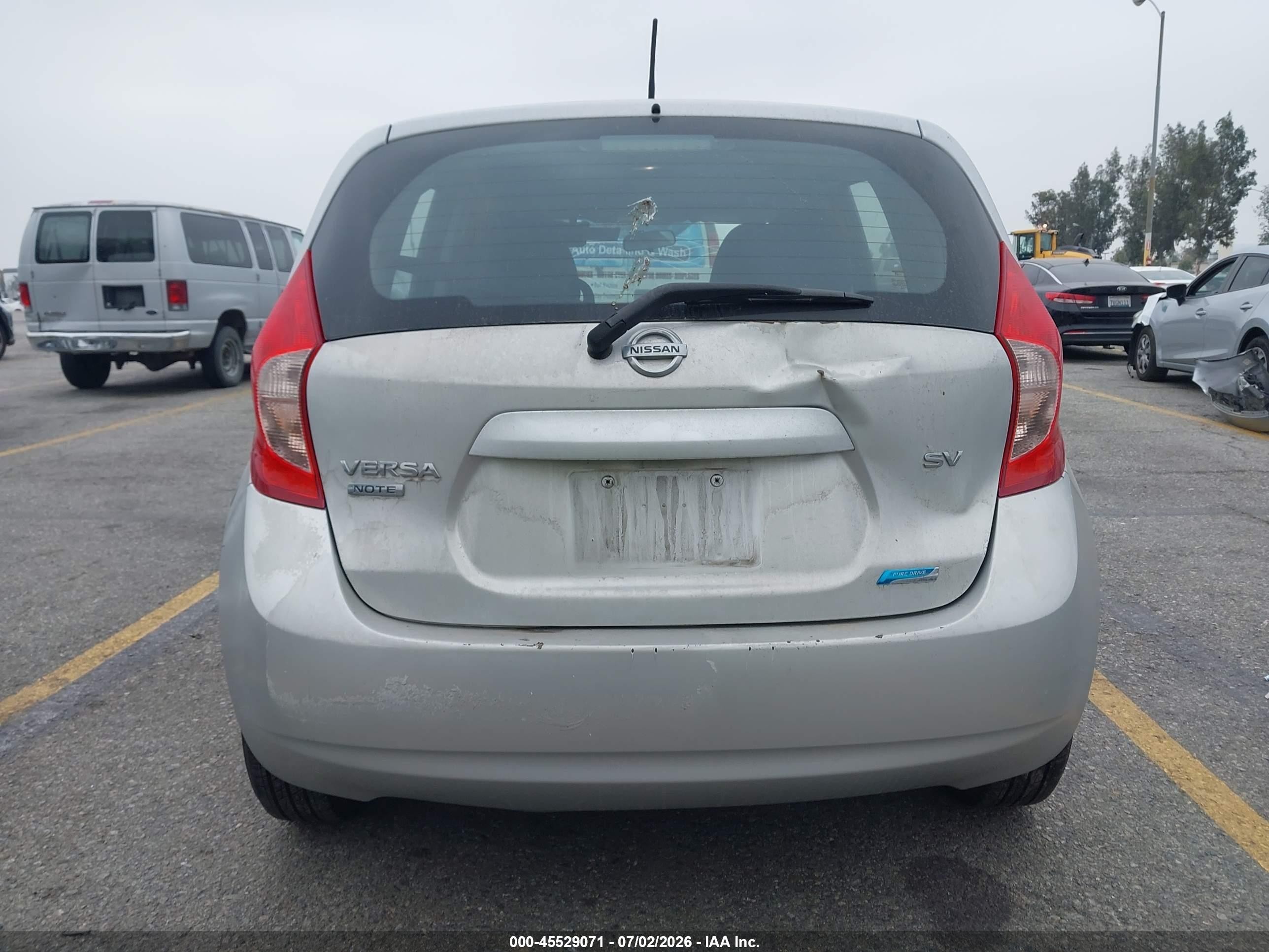 2015 Nissan Versa Note S (sr)/s Plus/sl/sr/sv Silver vin: 3N1CE2CP1FL404975