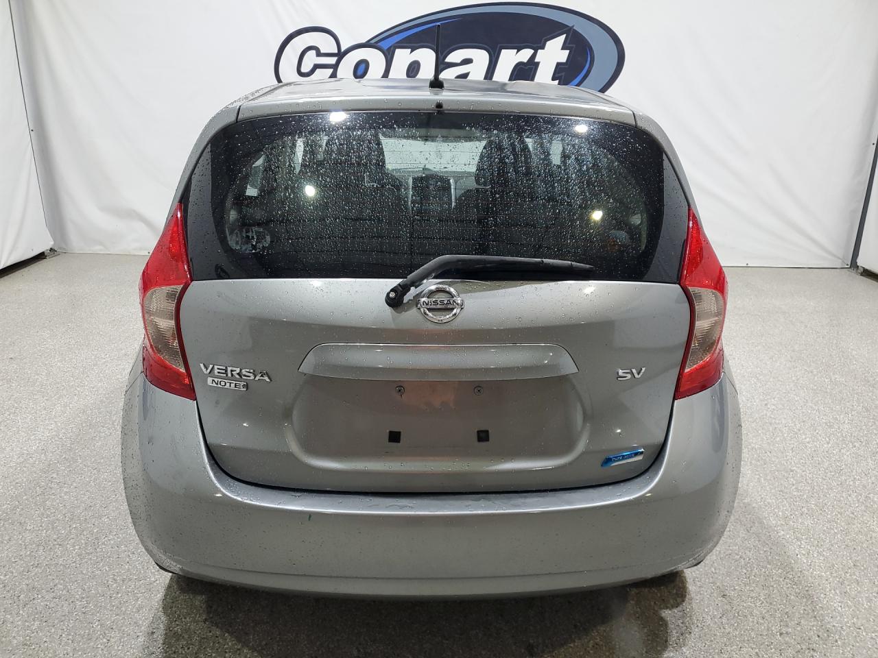 2015 Nissan Versa Note Sv Gray vin: 3N1CE2CP1FL420593 Damage: Rear Bumper, Heavy Scratch, 1/2 To 1 Inch