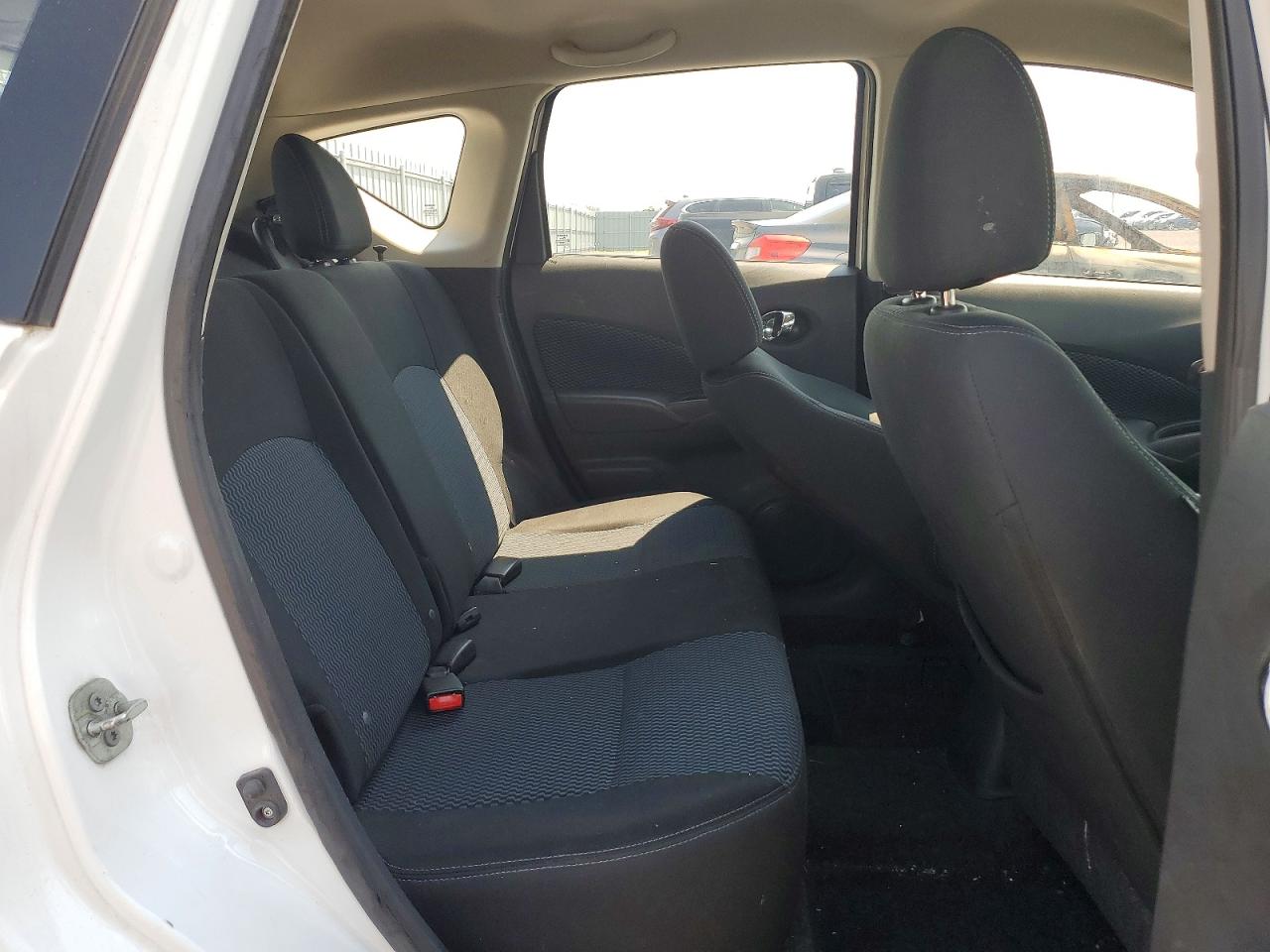 2015 Nissan Versa Note S White vin: 3N1CE2CP1FL427611