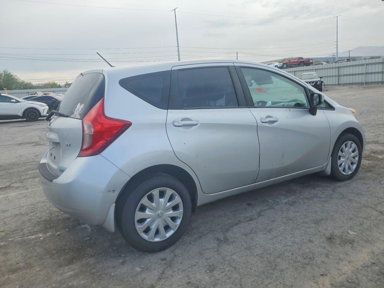 2015 Nissan Versa Note Sv Silver vin: 3N1CE2CP1FL430704