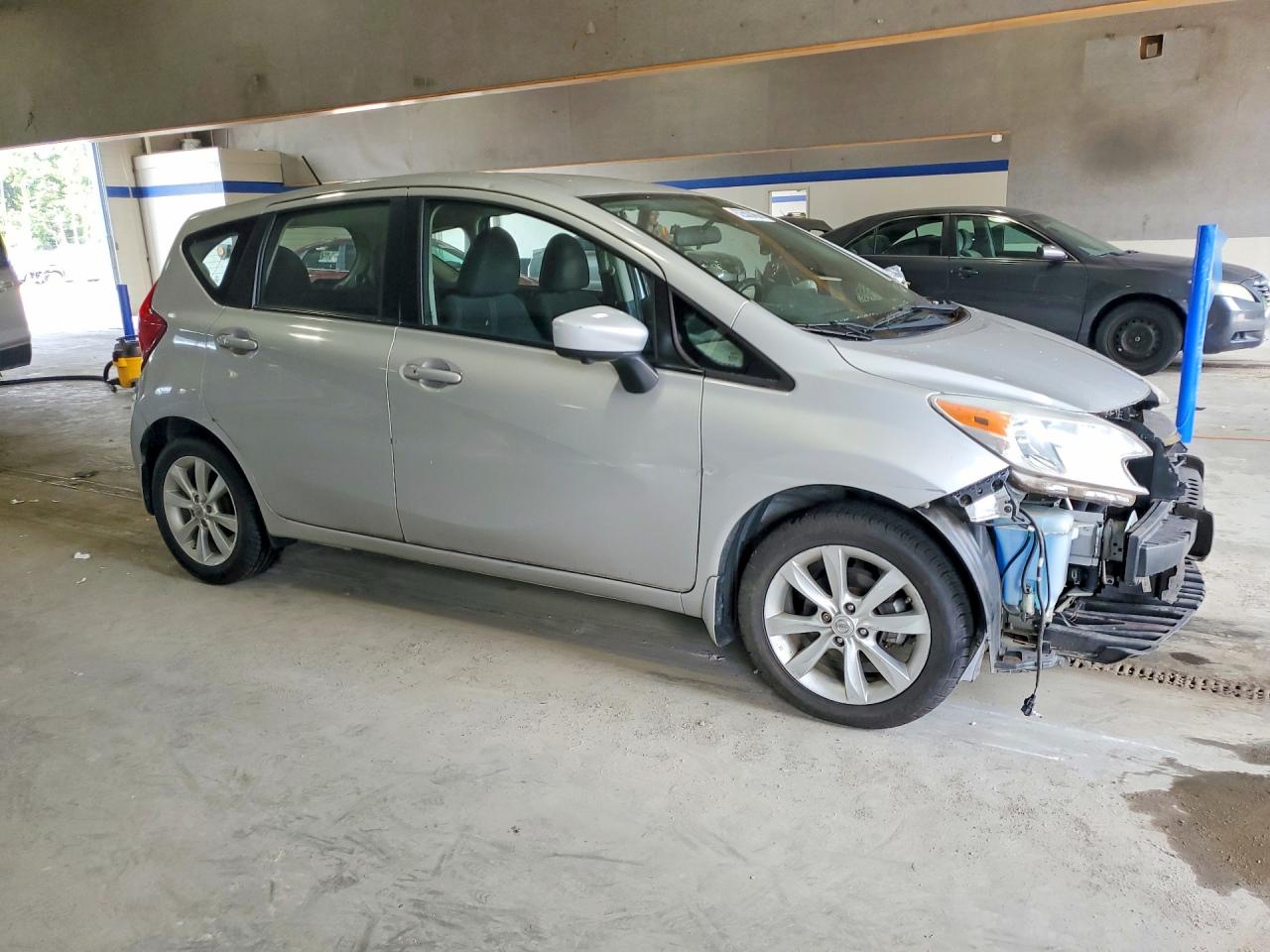2015 Nissan Versa Note Sl Silver vin: 3N1CE2CP1FL443856